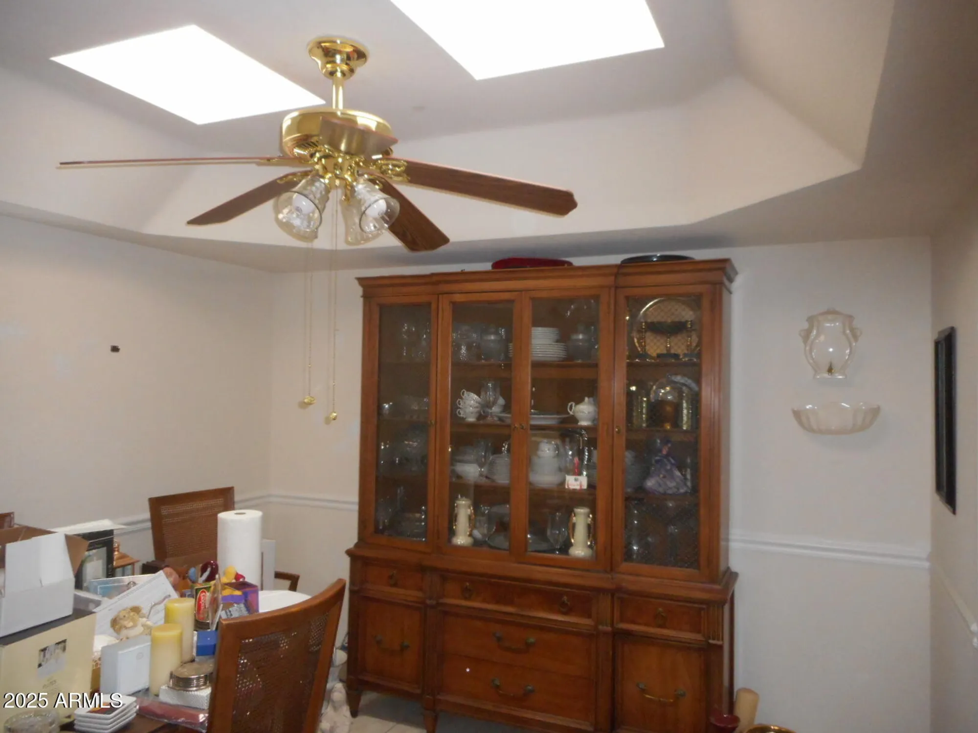 Property Slideshow image 4 of 7 | 19216 n 93rd dr, Peoria, AZ, 85382