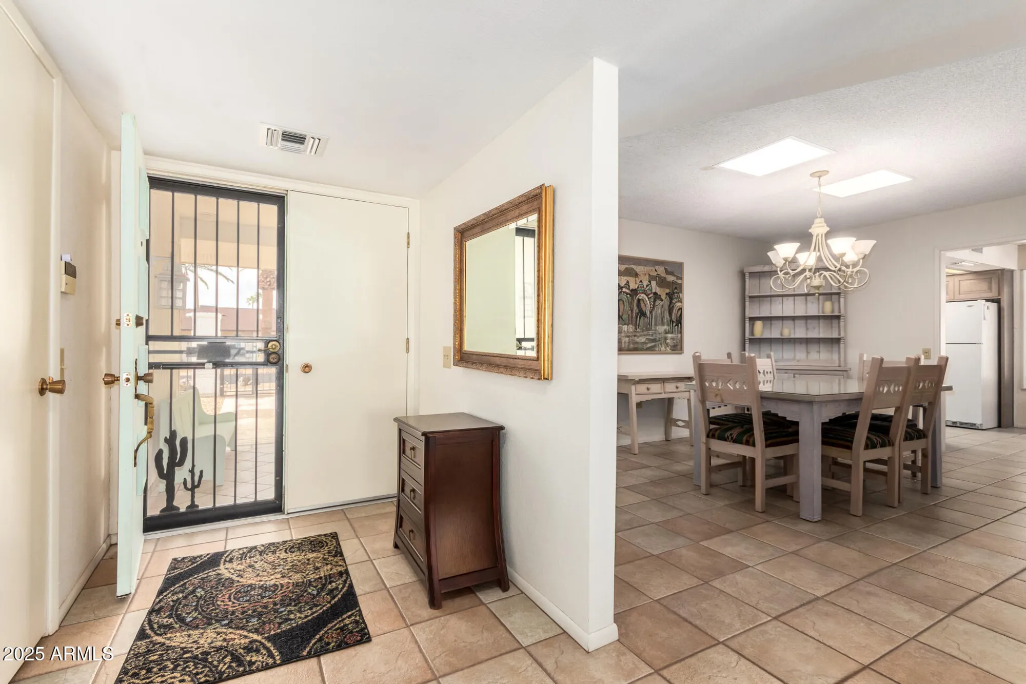 Property Slideshow image 6 of 36 | 10102 w concho cir, Sun City, AZ, 85373