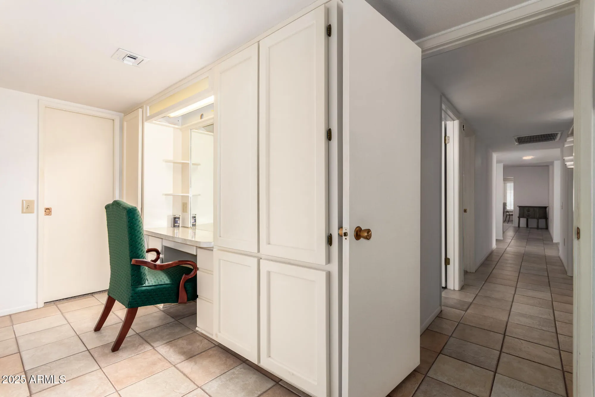 Property Slideshow image 21 of 36 | 10102 w concho cir, Sun City, AZ, 85373