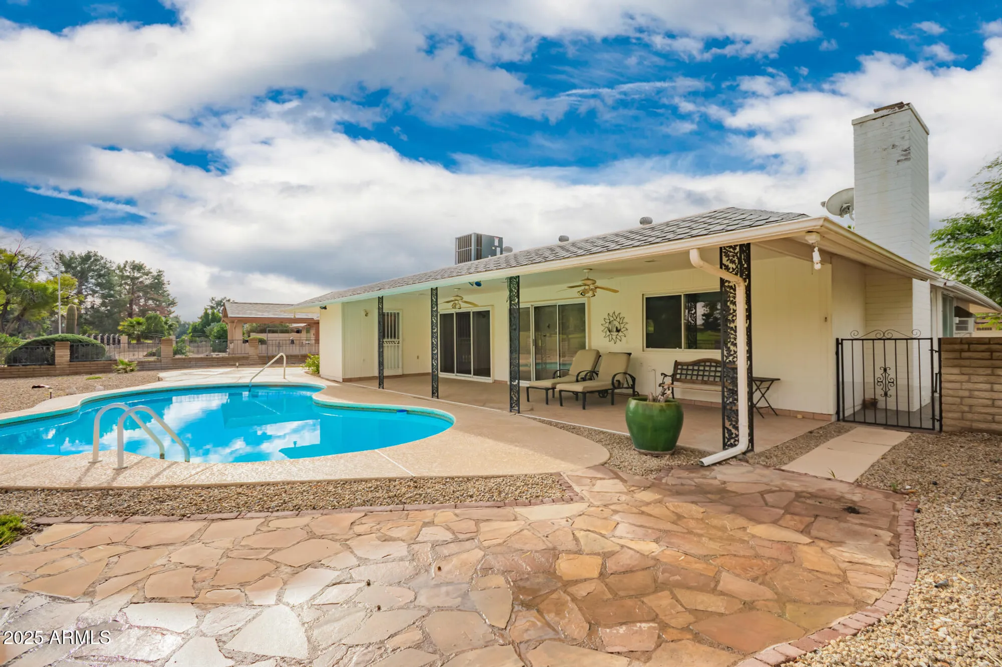 Property Slideshow image 35 of 36 | 10102 w concho cir, Sun City, AZ, 85373