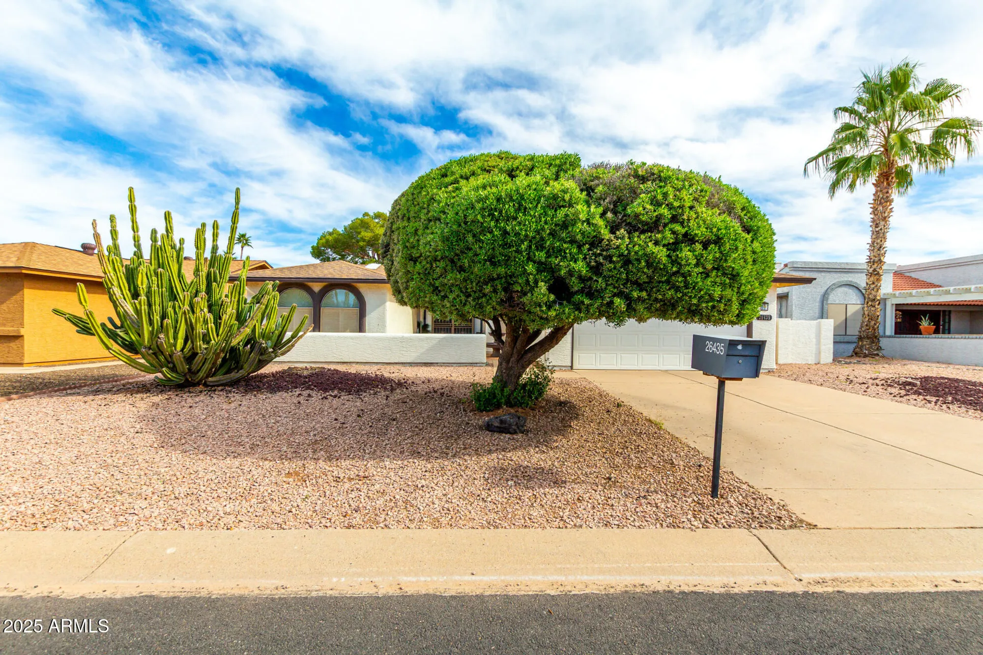 Property Slideshow image 28 of 57 | 26435 s hogan dr, Sun Lakes, AZ, 85248