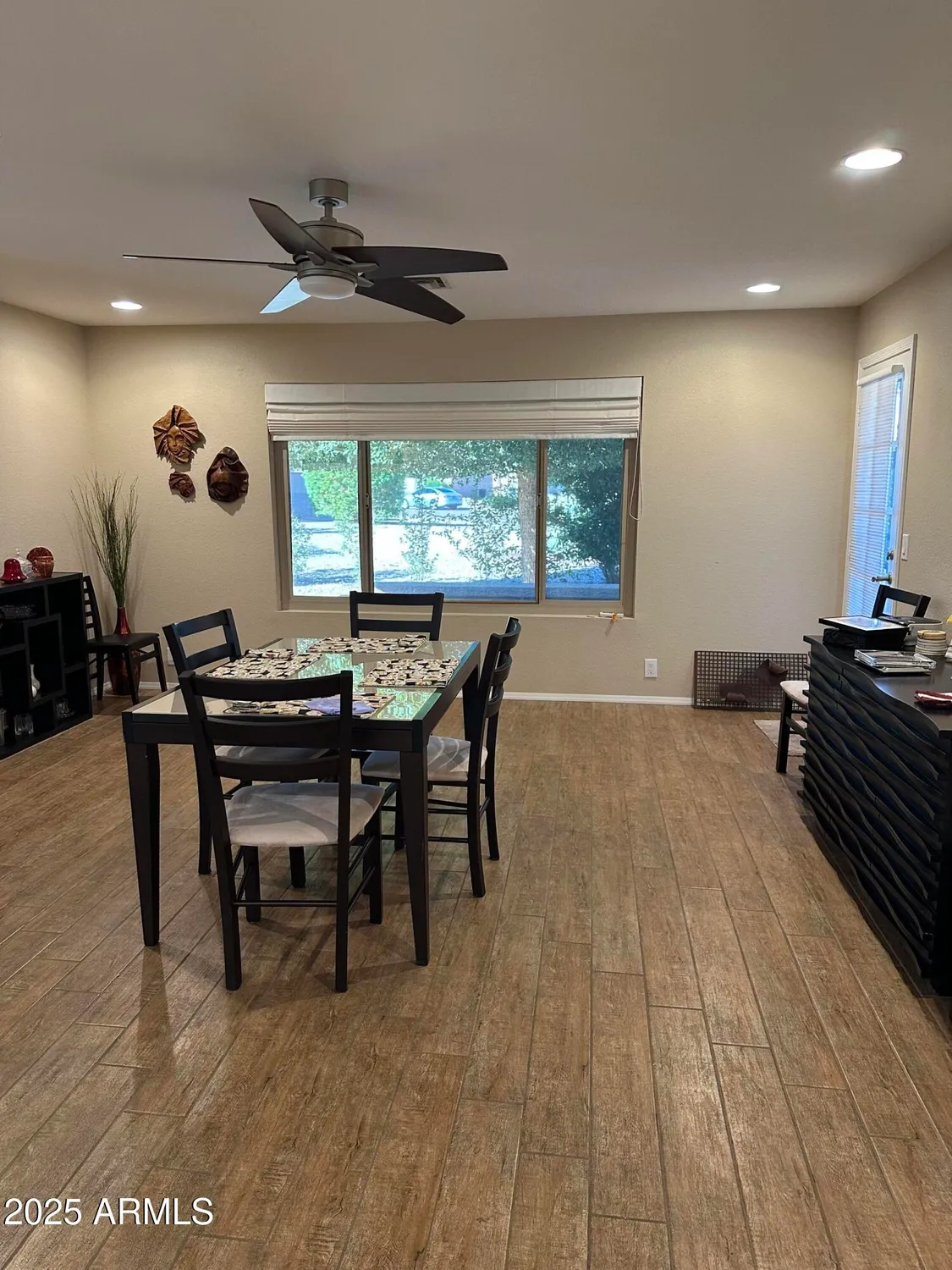 Property Slideshow image 4 of 17 | 19940 n 98th ave, Peoria, AZ, 85382