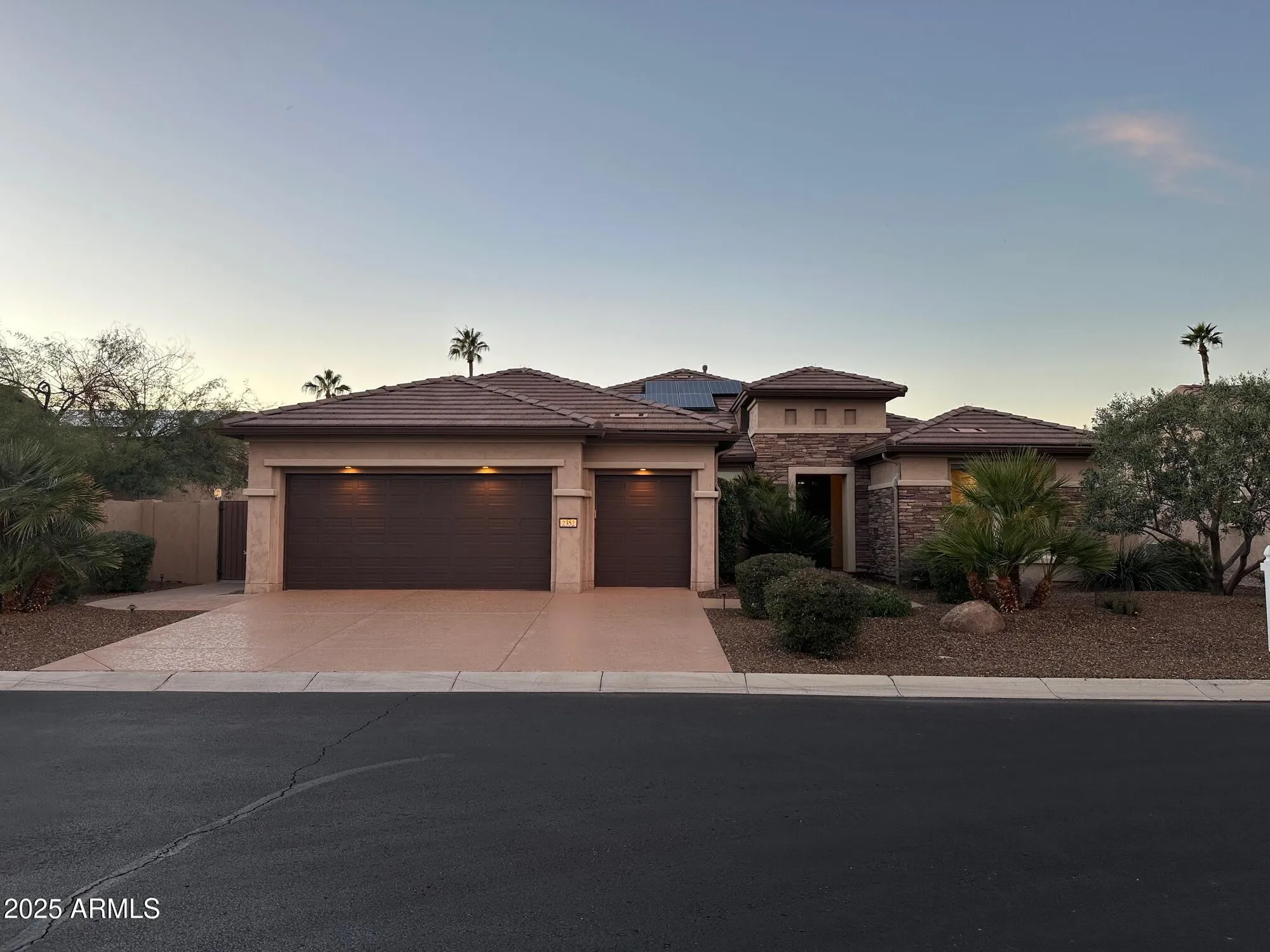 Property Slideshow image 50 of 70 | 2352 n 168th ave, Goodyear, AZ, 85395