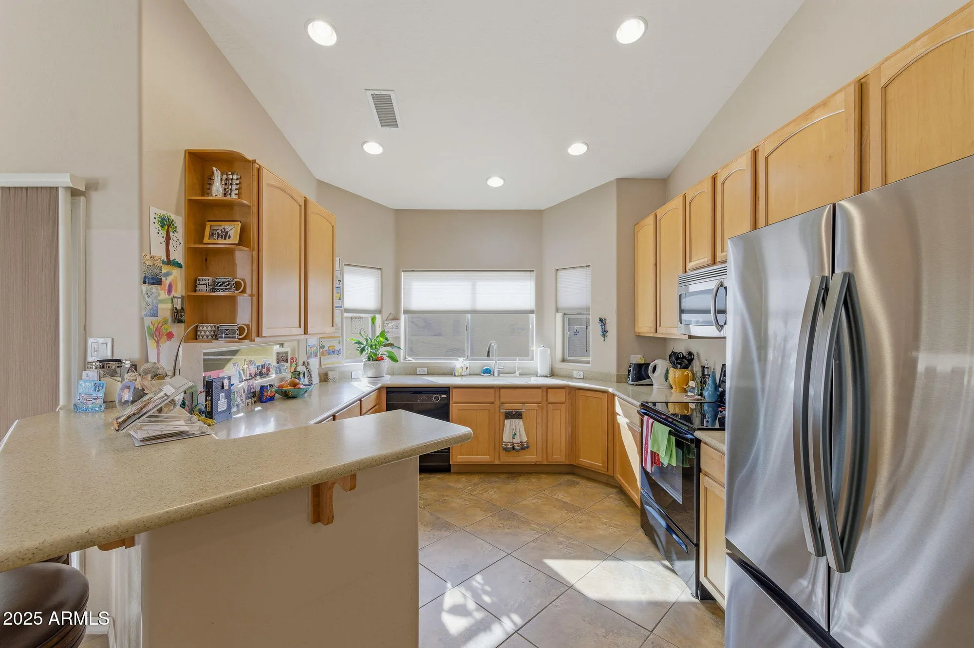 Property Slideshow image 11 of 29 | 1535 e melrose dr, Casa Grande, AZ, 85122