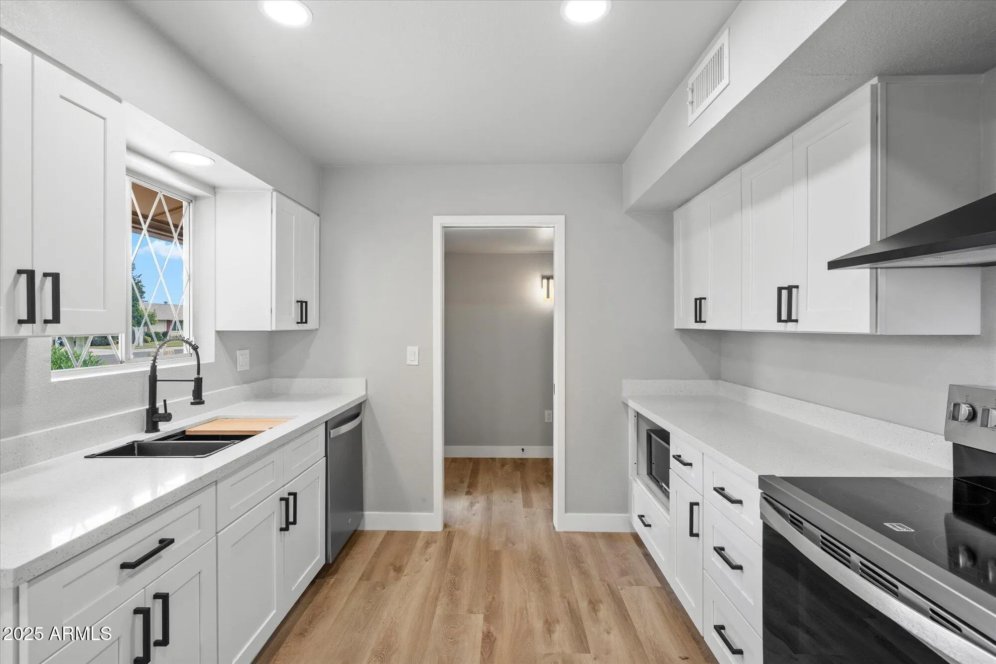 Property Slideshow image 8 of 20 | 9426 n 109th dr, Sun City, AZ, 85351