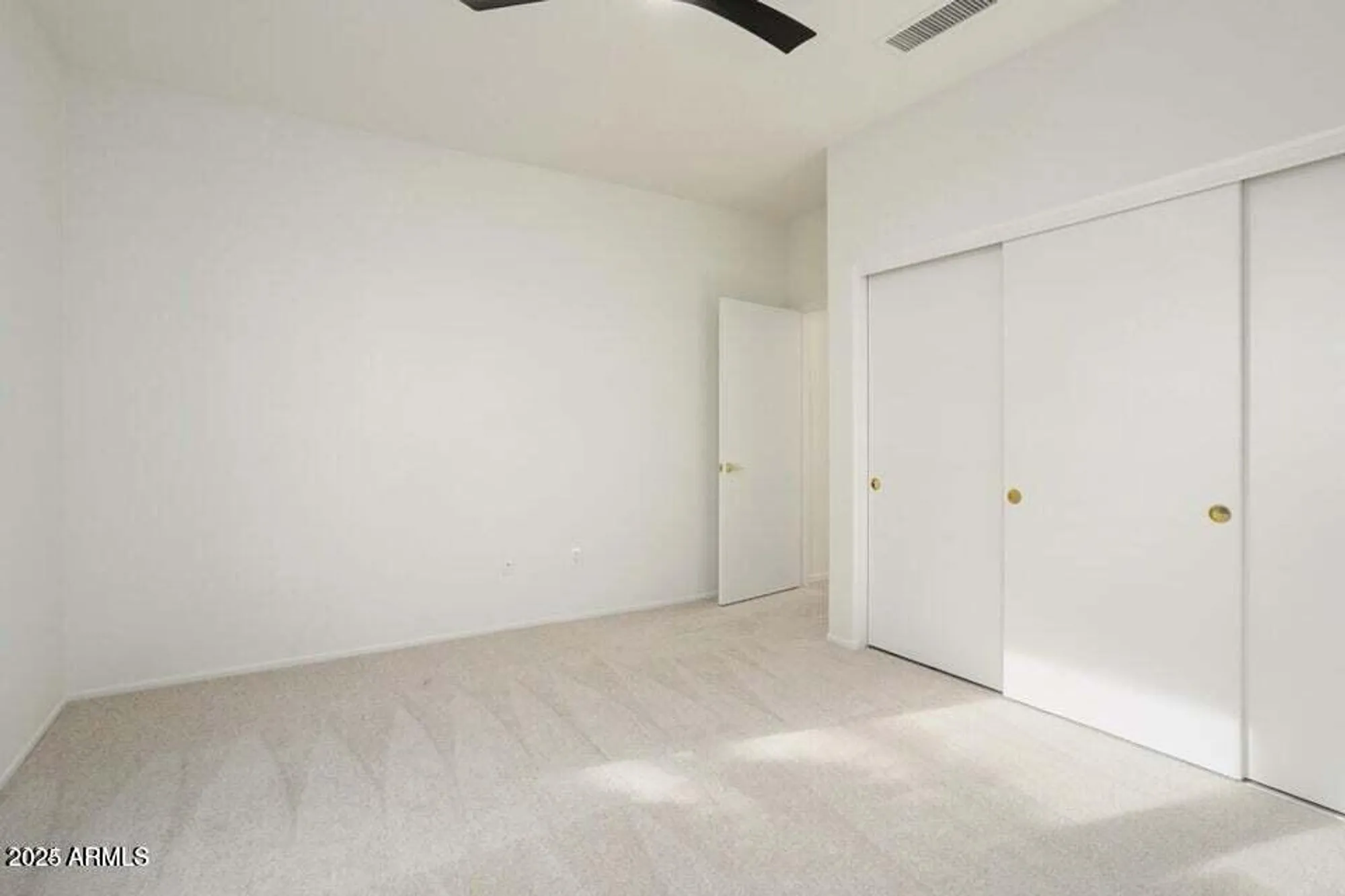 Property Slideshow image 19 of 31 | 15744 w clear canyon dr, Surprise, AZ, 85374