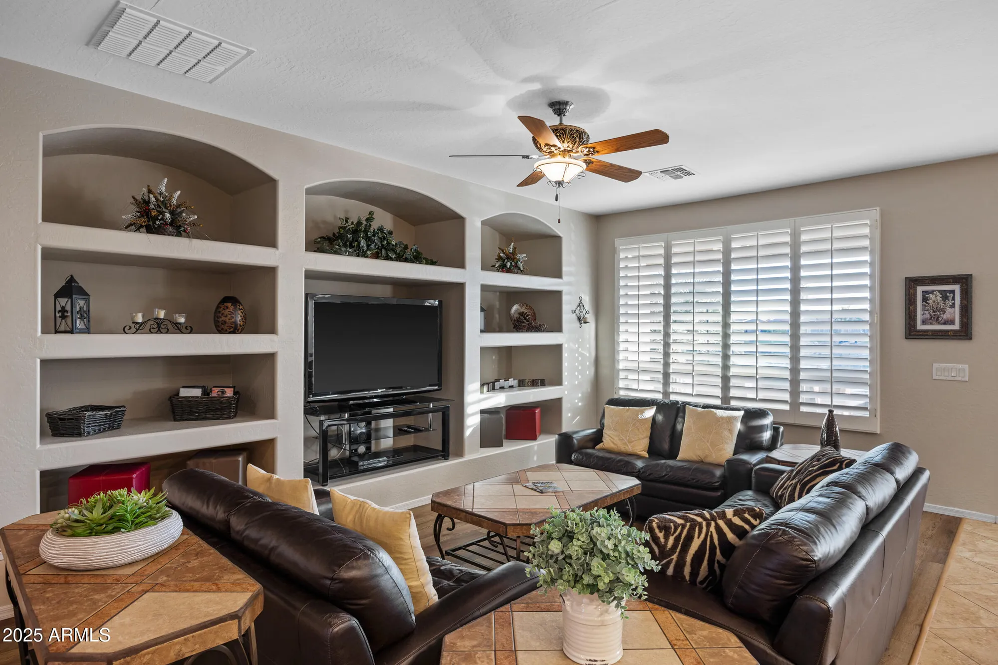 Property Slideshow image 10 of 56 | 42457 w candyland pl, Maricopa, AZ, 85138