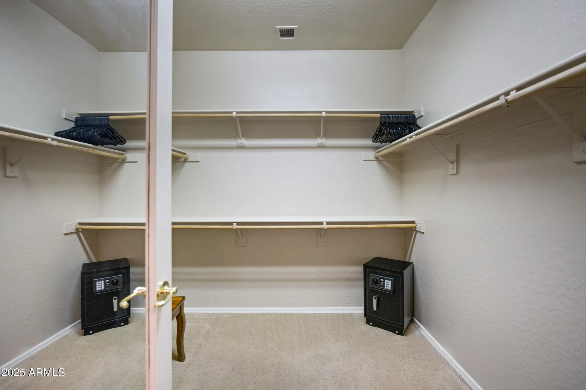 Property Slideshow image 14 of 56 | 42457 w candyland pl, Maricopa, AZ, 85138