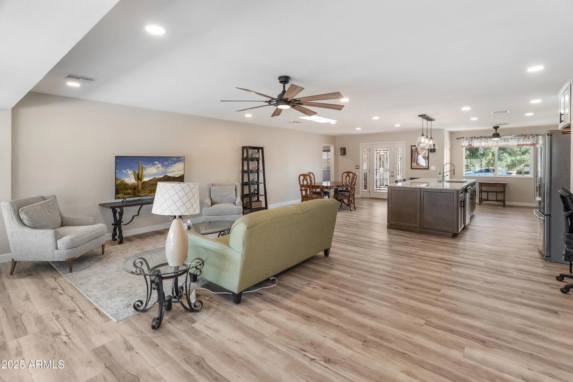 Property Slideshow image 7 of 59 | 11052 w meade dr, Sun City, AZ, 85351