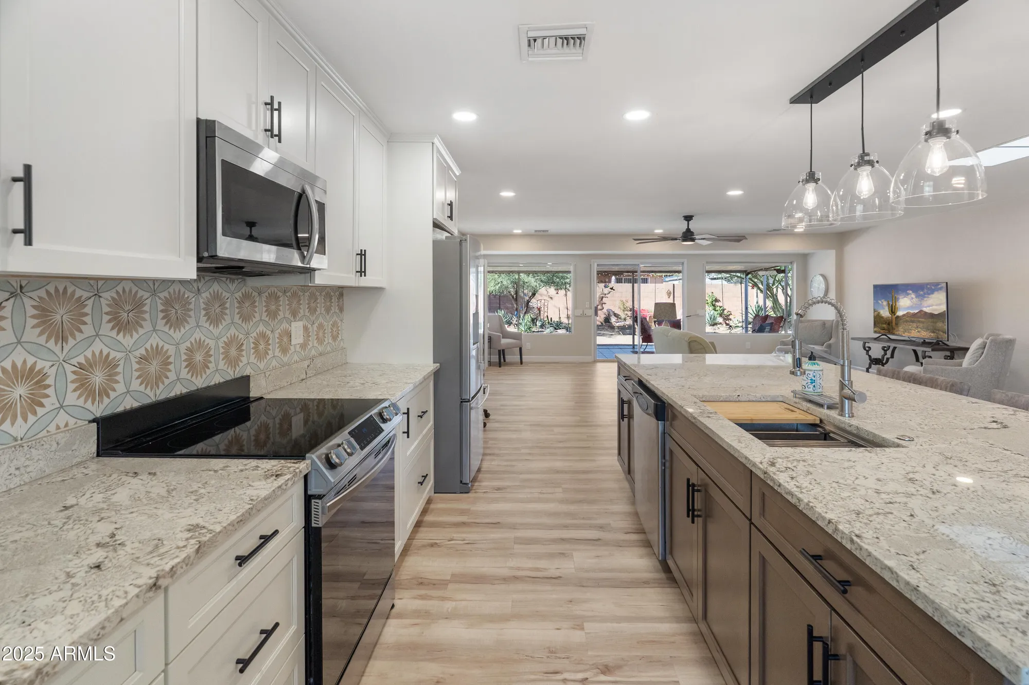 Property Slideshow image 9 of 59 | 11052 w meade dr, Sun City, AZ, 85351