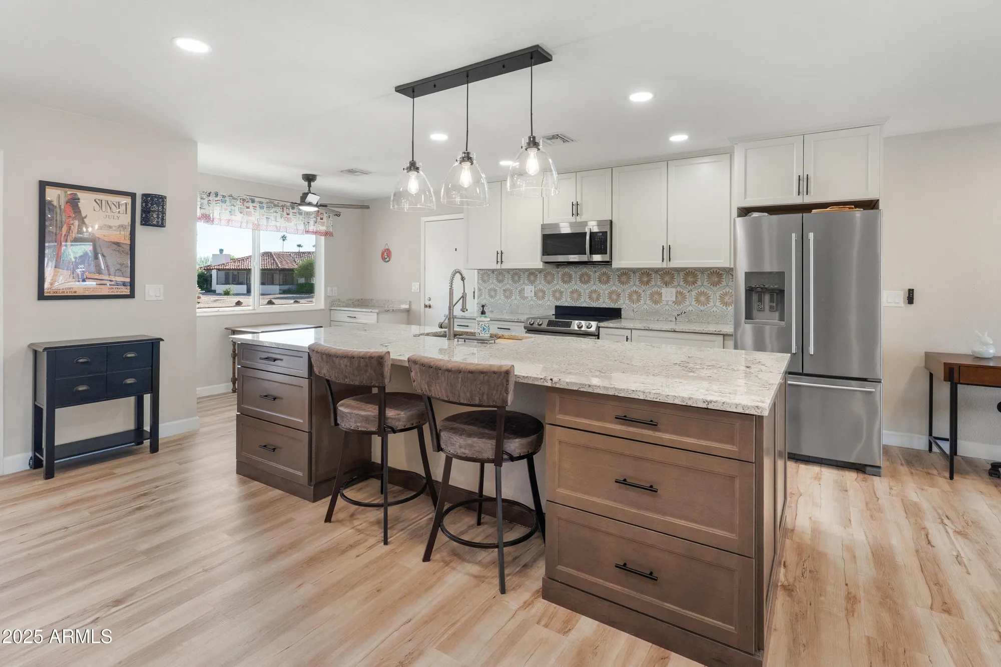 Property Slideshow image 11 of 59 | 11052 w meade dr, Sun City, AZ, 85351