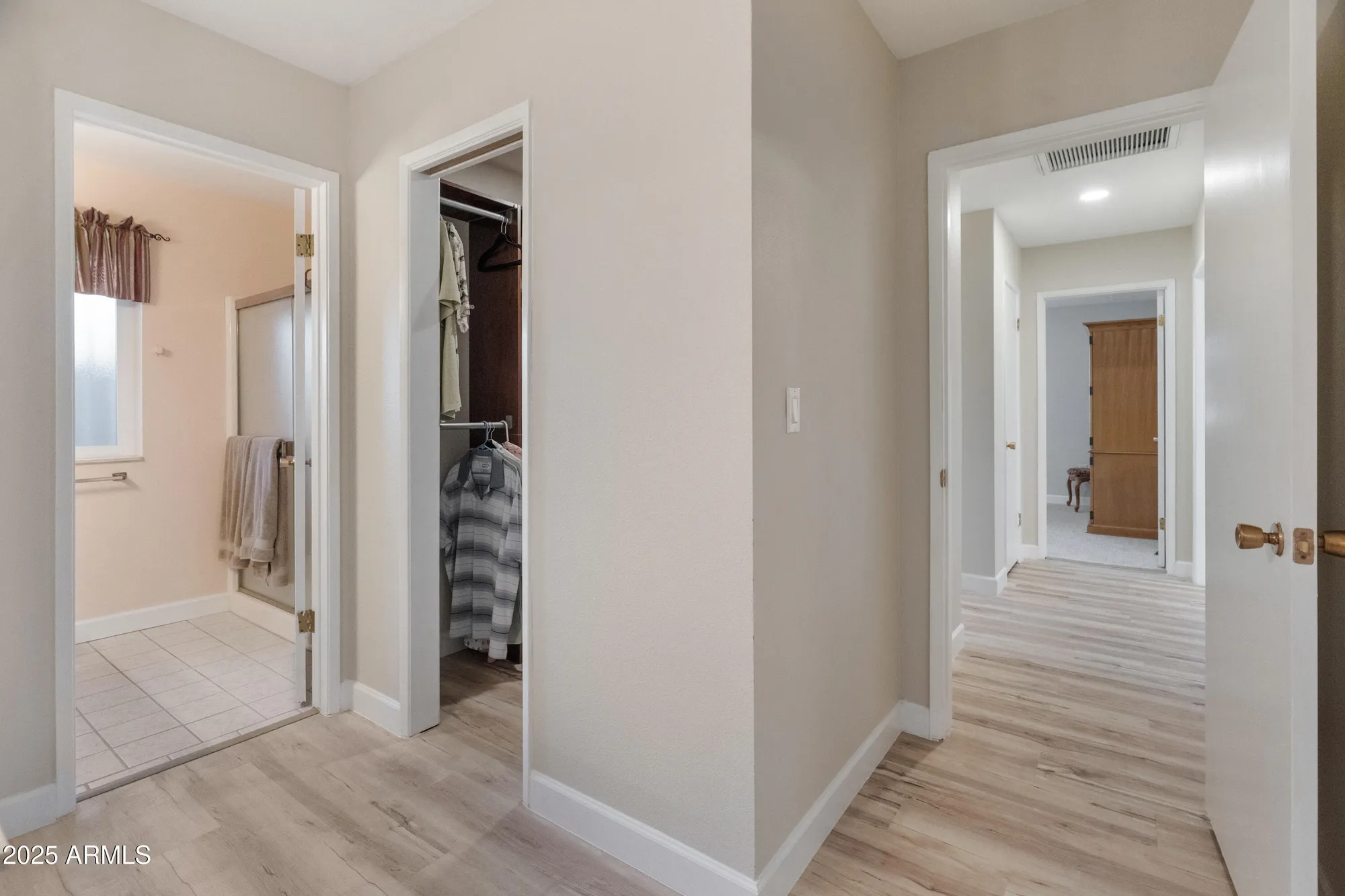 Property Slideshow image 20 of 59 | 11052 w meade dr, Sun City, AZ, 85351