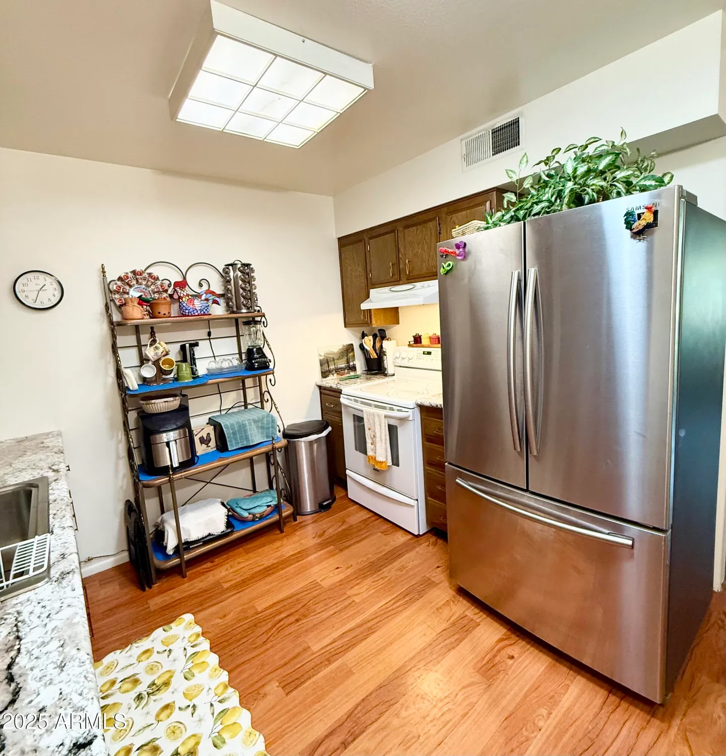 Property Slideshow image 8 of 21 | 11019 w santa fe dr, Sun City, AZ, 85351