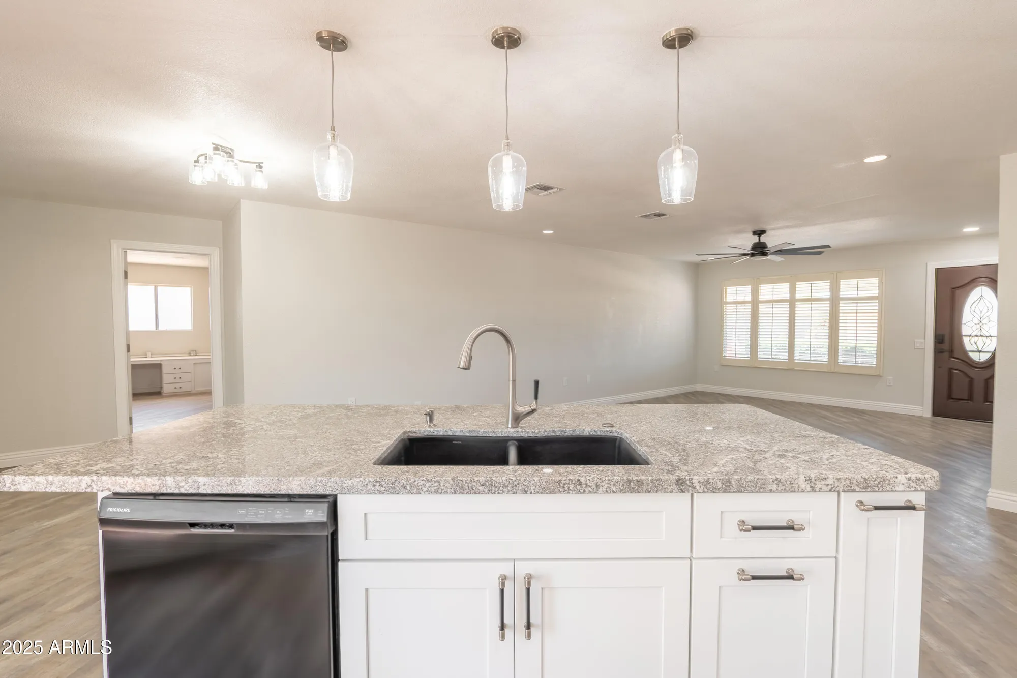 Property Slideshow image 7 of 36 | 9507 w granada dr, Sun City, AZ, 85373