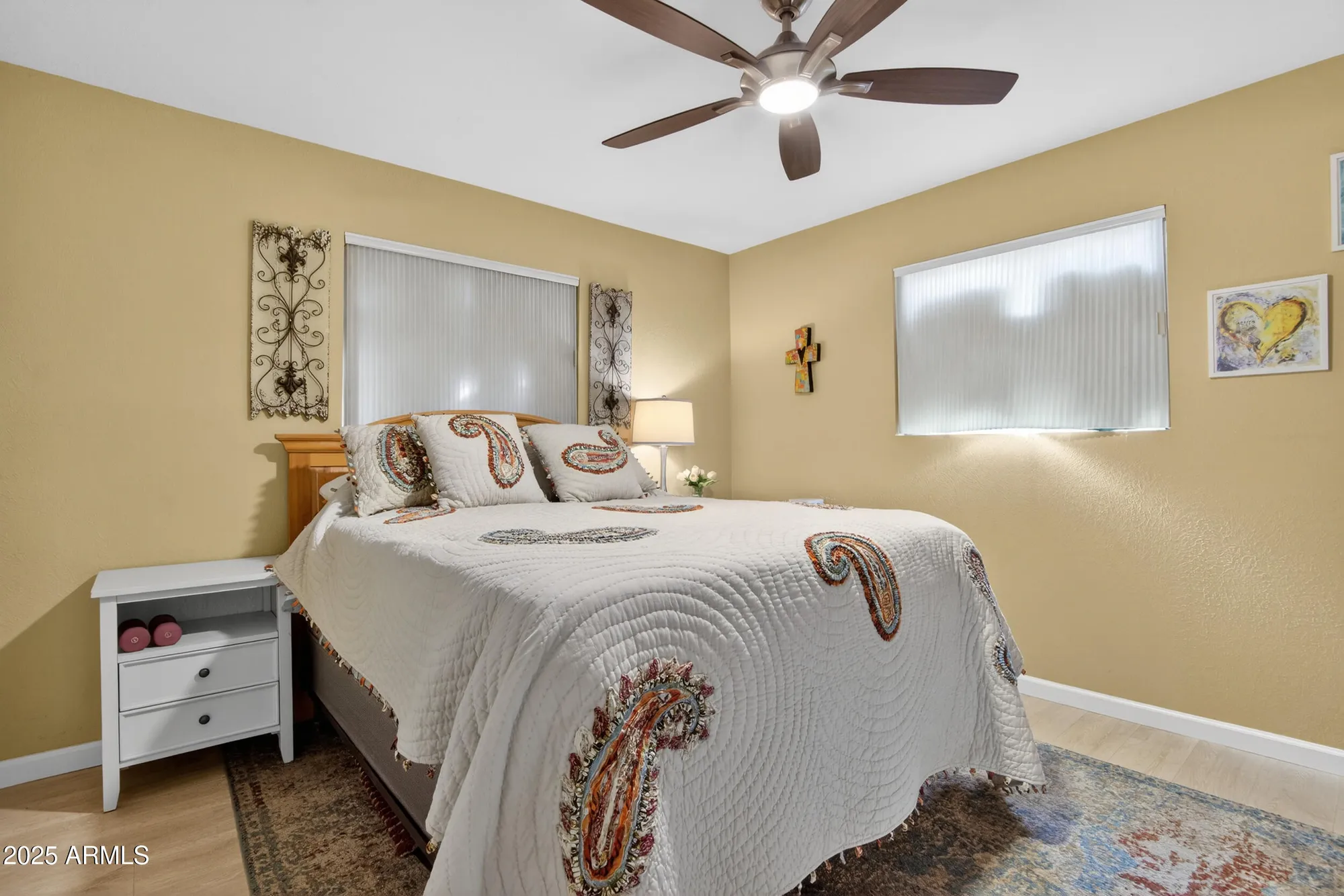 Property Slideshow image 18 of 35 | 649 n 61st pl, Mesa, AZ, 85205