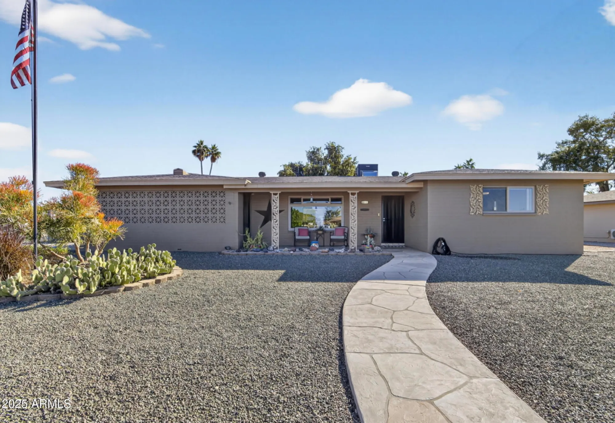 Property Slideshow image 27 of 35 | 649 n 61st pl, Mesa, AZ, 85205