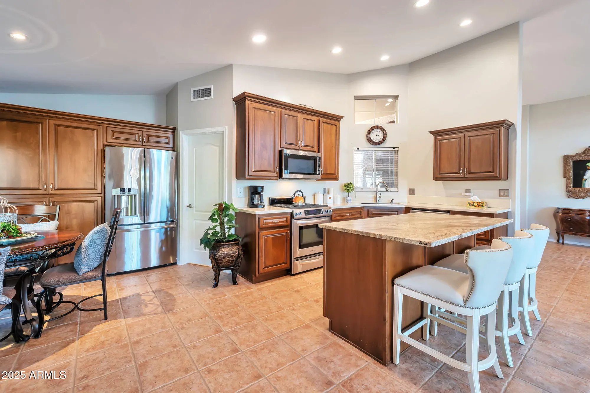 Property Slideshow image 13 of 30 | 15460 w merrell st, Goodyear, AZ, 85395