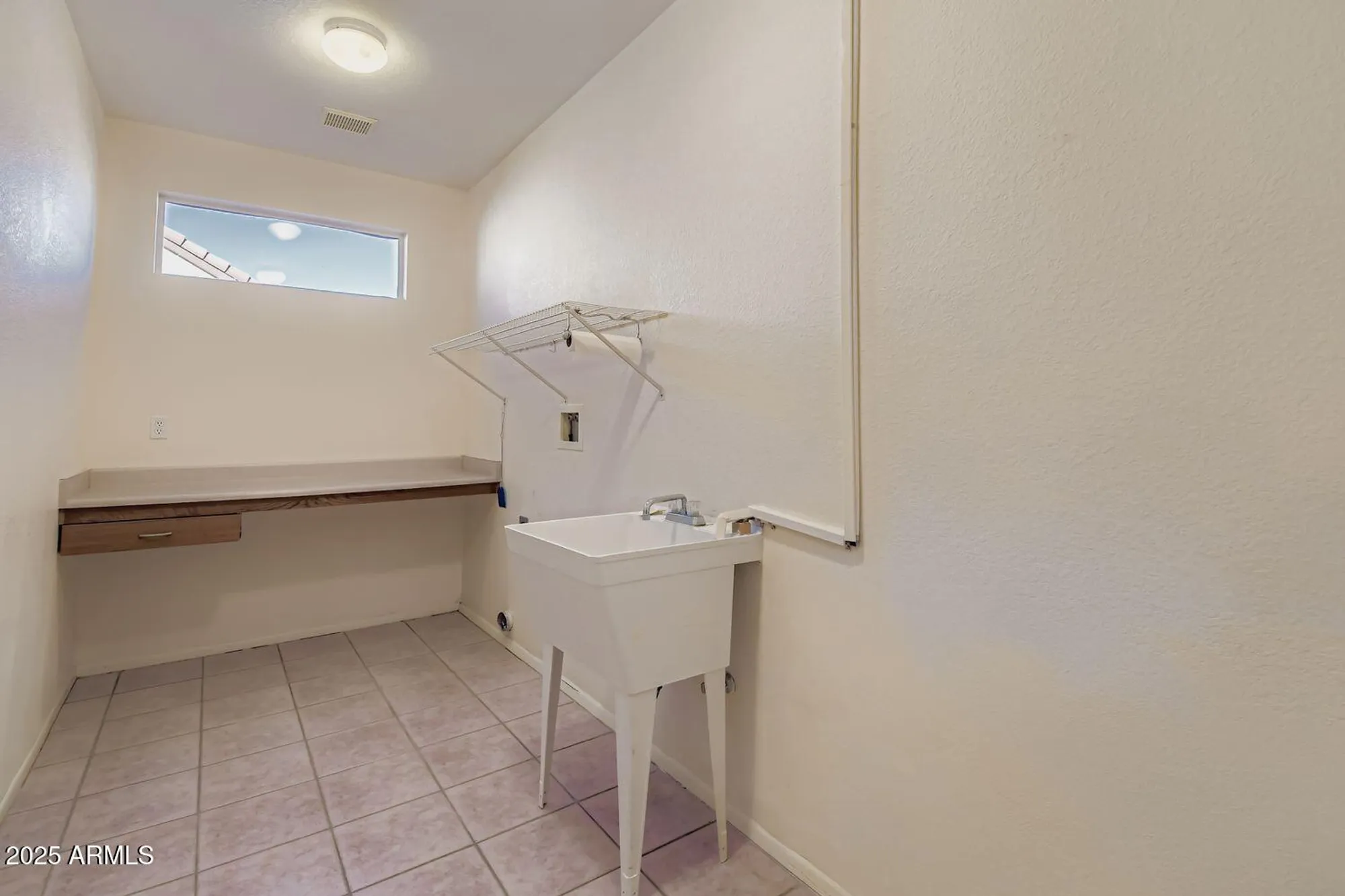 Property Slideshow image 24 of 35 | 16365 w monteverde ln, Surprise, AZ, 85374