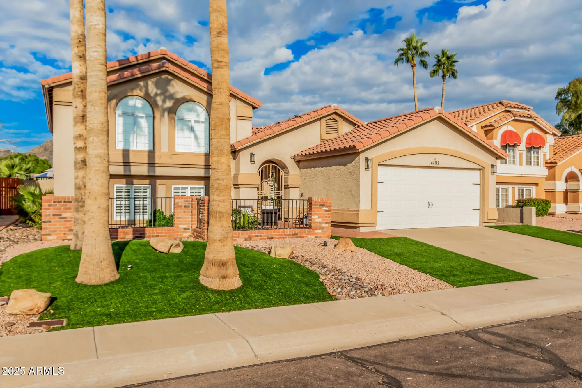 Property Slideshow image 2 of 37 | 11402 s 44th st, Phoenix, AZ, 85044