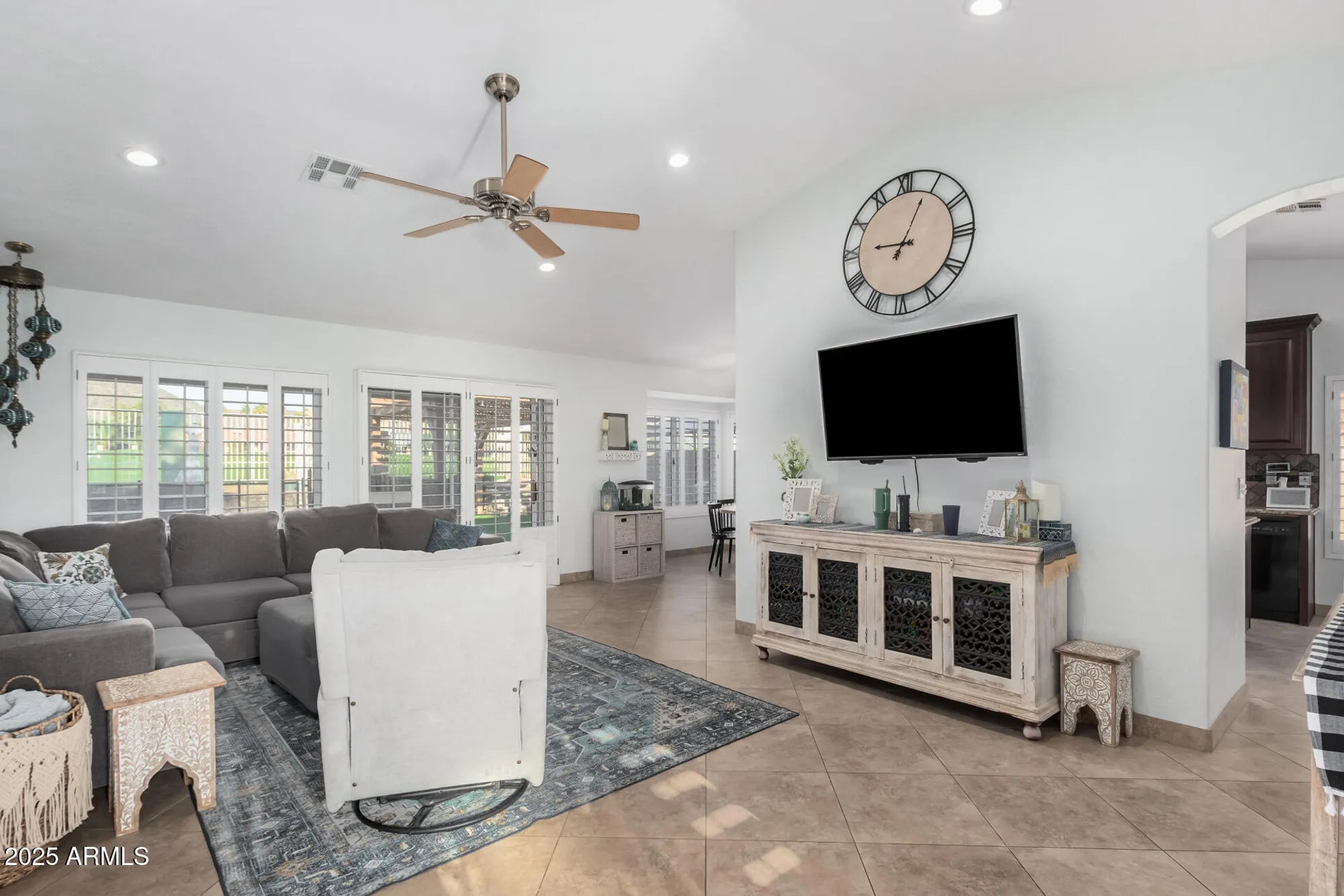 Property Slideshow image 4 of 37 | 11402 s 44th st, Phoenix, AZ, 85044