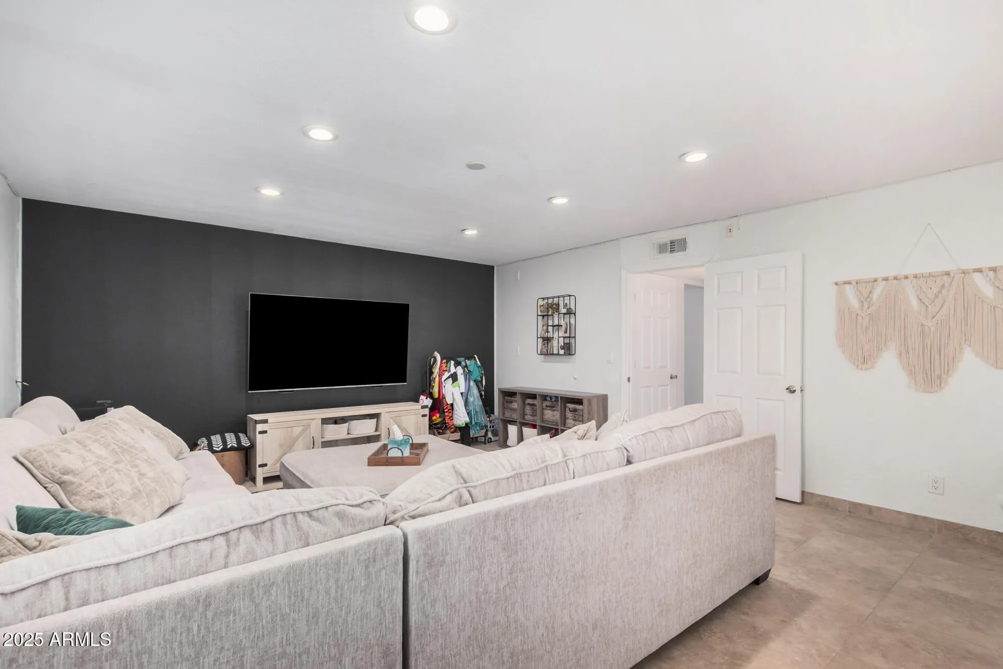 Property Slideshow image 24 of 37 | 11402 s 44th st, Phoenix, AZ, 85044