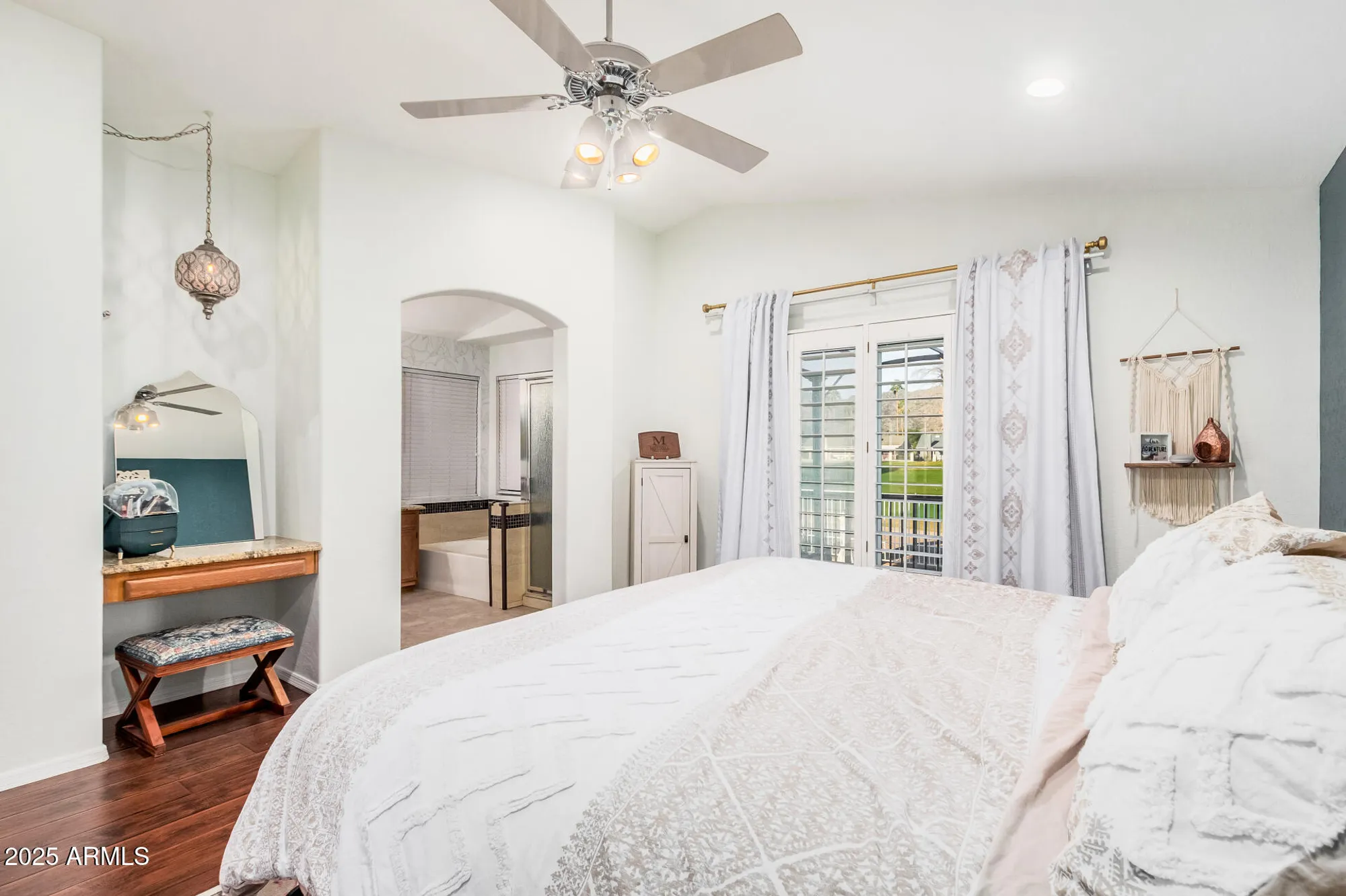 Property Slideshow image 14 of 37 | 11402 s 44th st, Phoenix, AZ, 85044