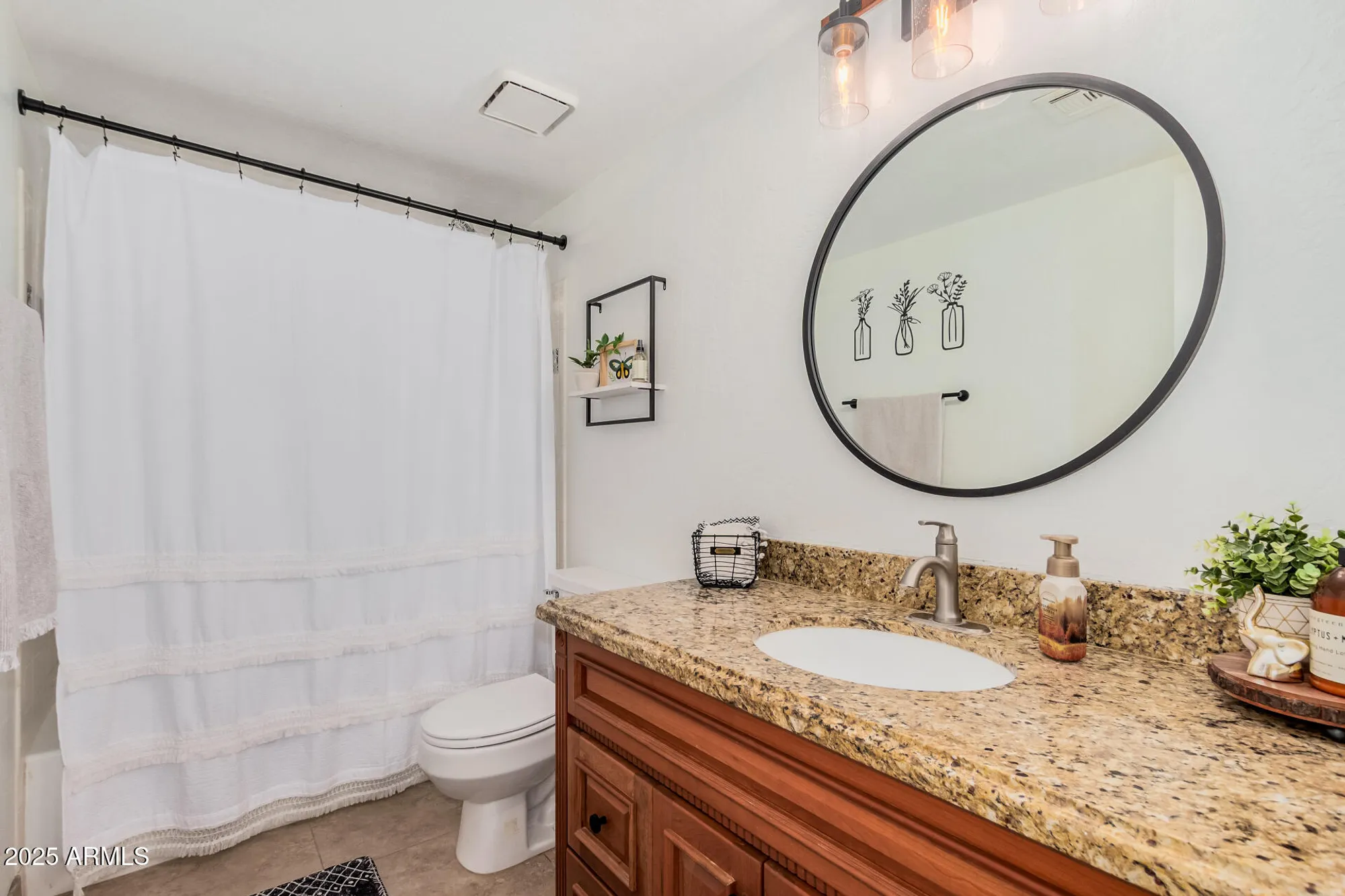 Property Slideshow image 29 of 37 | 11402 s 44th st, Phoenix, AZ, 85044