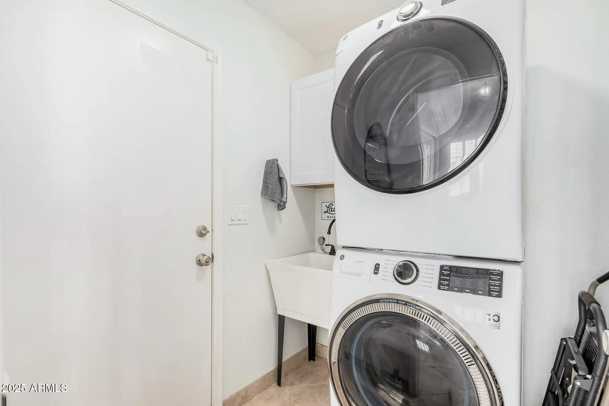 Property Slideshow image 30 of 37 | 11402 s 44th st, Phoenix, AZ, 85044