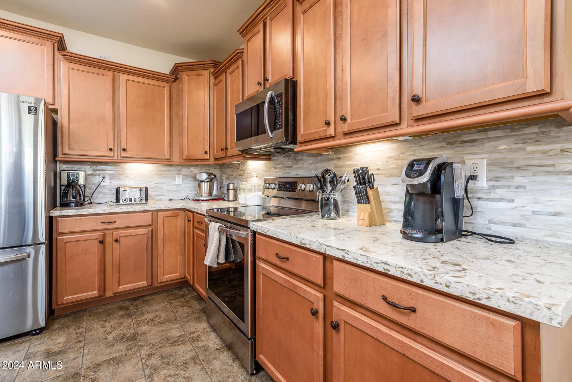 Property Slideshow image 7 of 46 | 20183 n big dipper dr, Maricopa, AZ, 85138