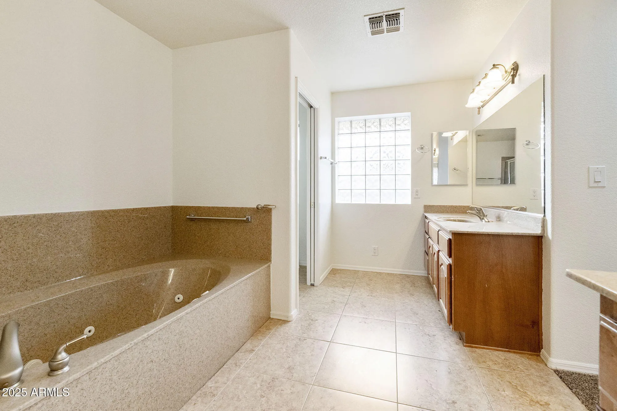 Property Slideshow image 14 of 34 | 2730 s willow wood, Mesa, AZ, 85209