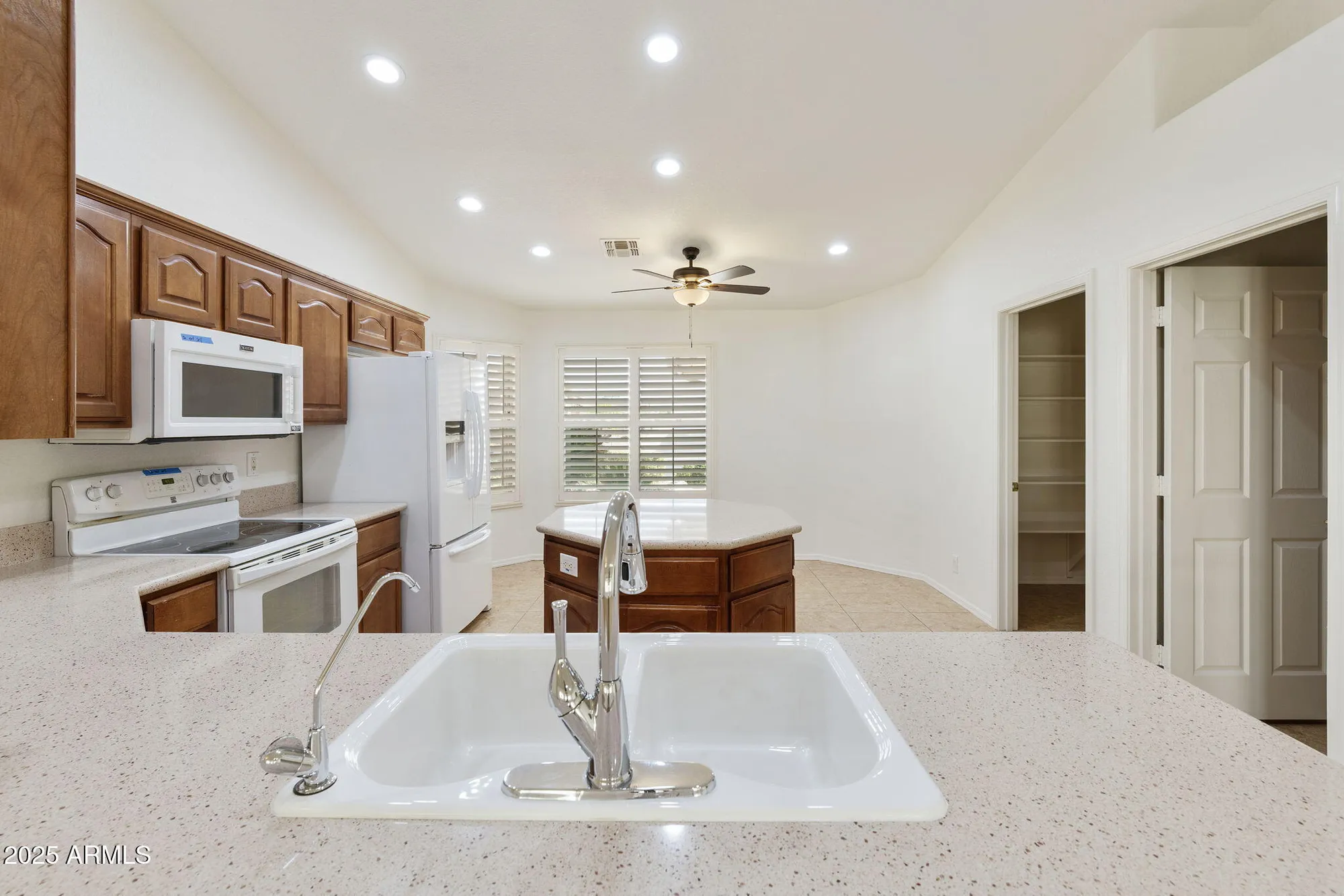 Property Slideshow image 7 of 34 | 2730 s willow wood, Mesa, AZ, 85209