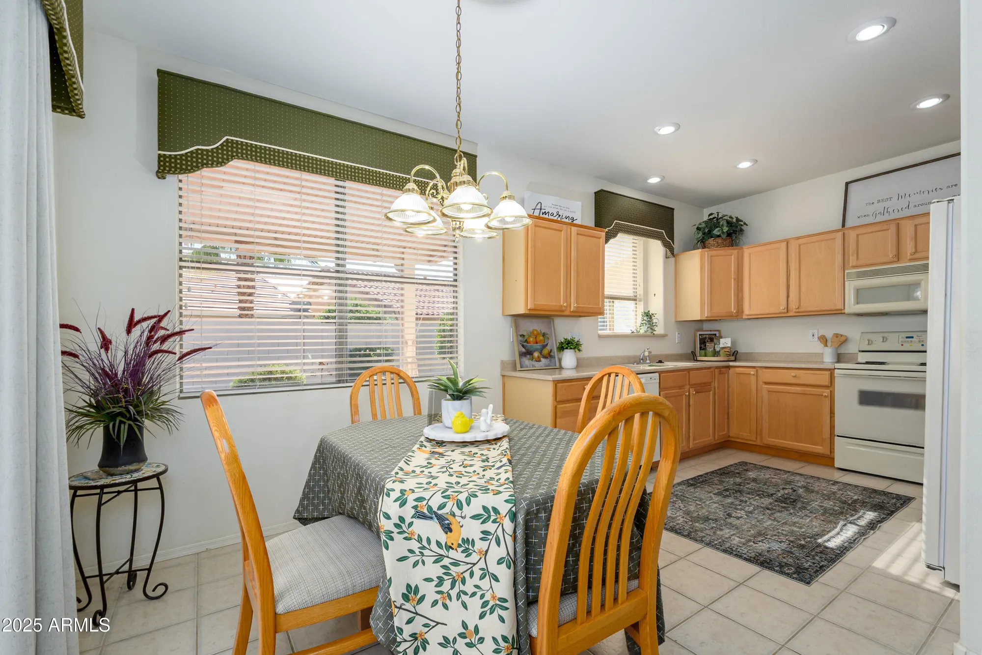 Property Slideshow image 7 of 27 | 18021 w fairway dr, Surprise, AZ, 85374