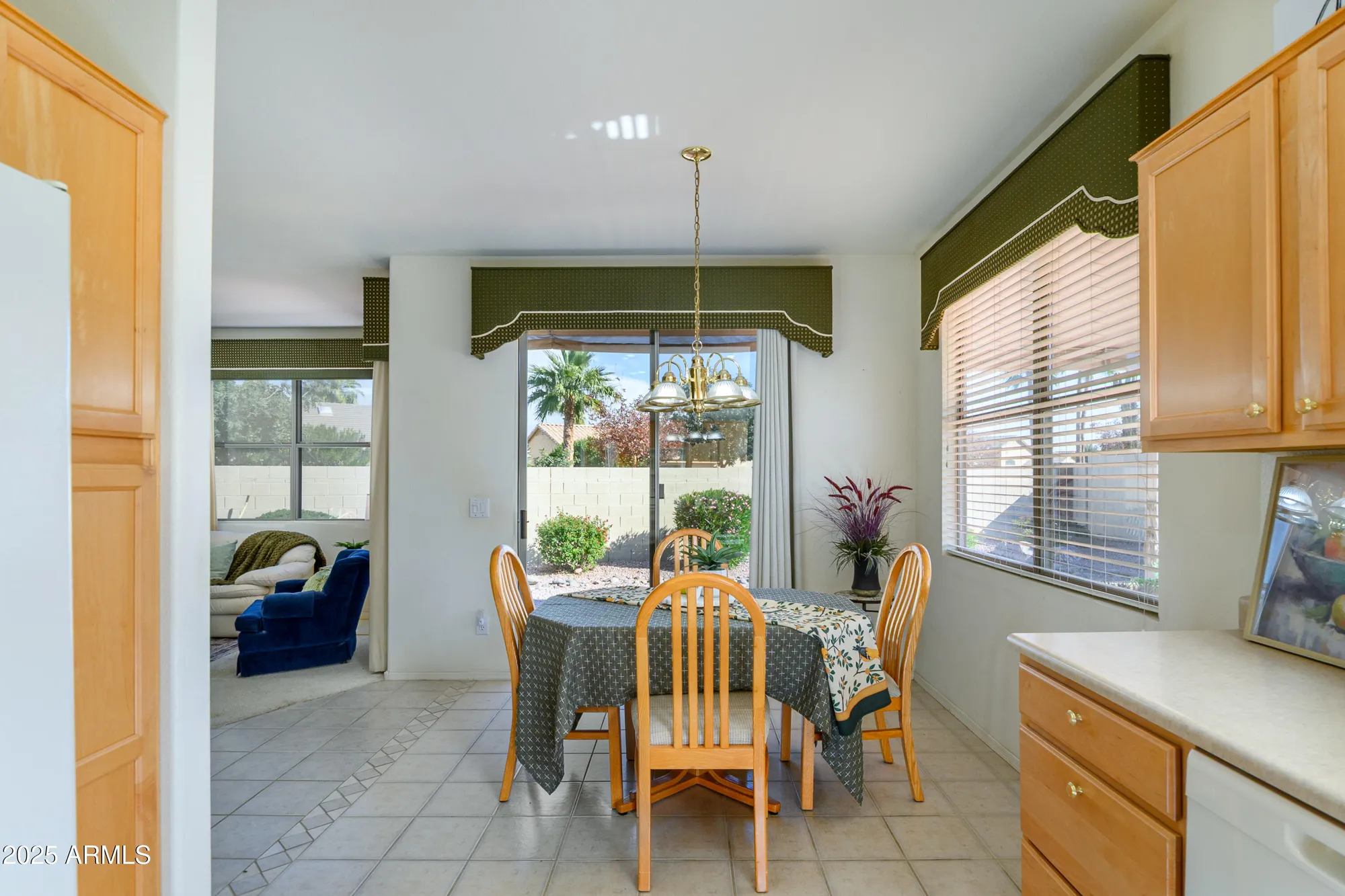 Property Slideshow image 10 of 27 | 18021 w fairway dr, Surprise, AZ, 85374