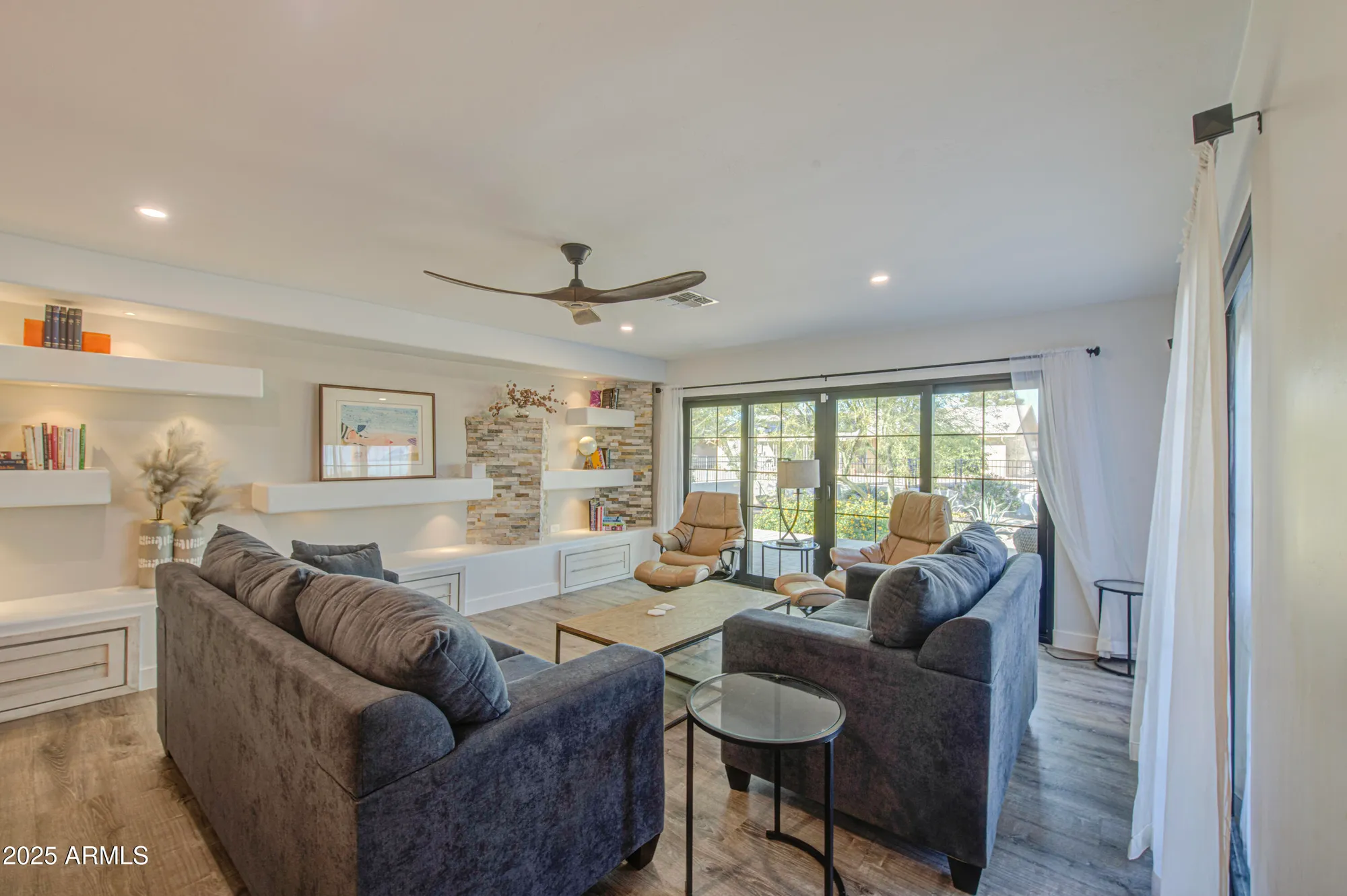 Property Slideshow image 13 of 53 | 9526 w calico dr, Sun City, AZ, 85373