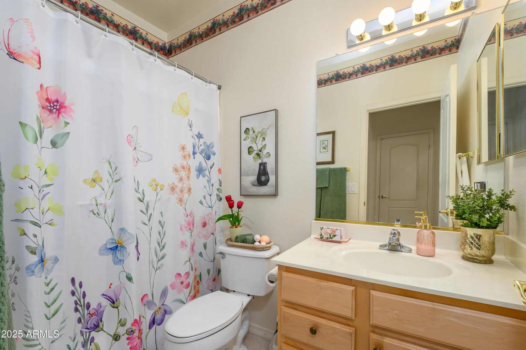 Property Slideshow image 16 of 27 | 18021 w fairway dr, Surprise, AZ, 85374