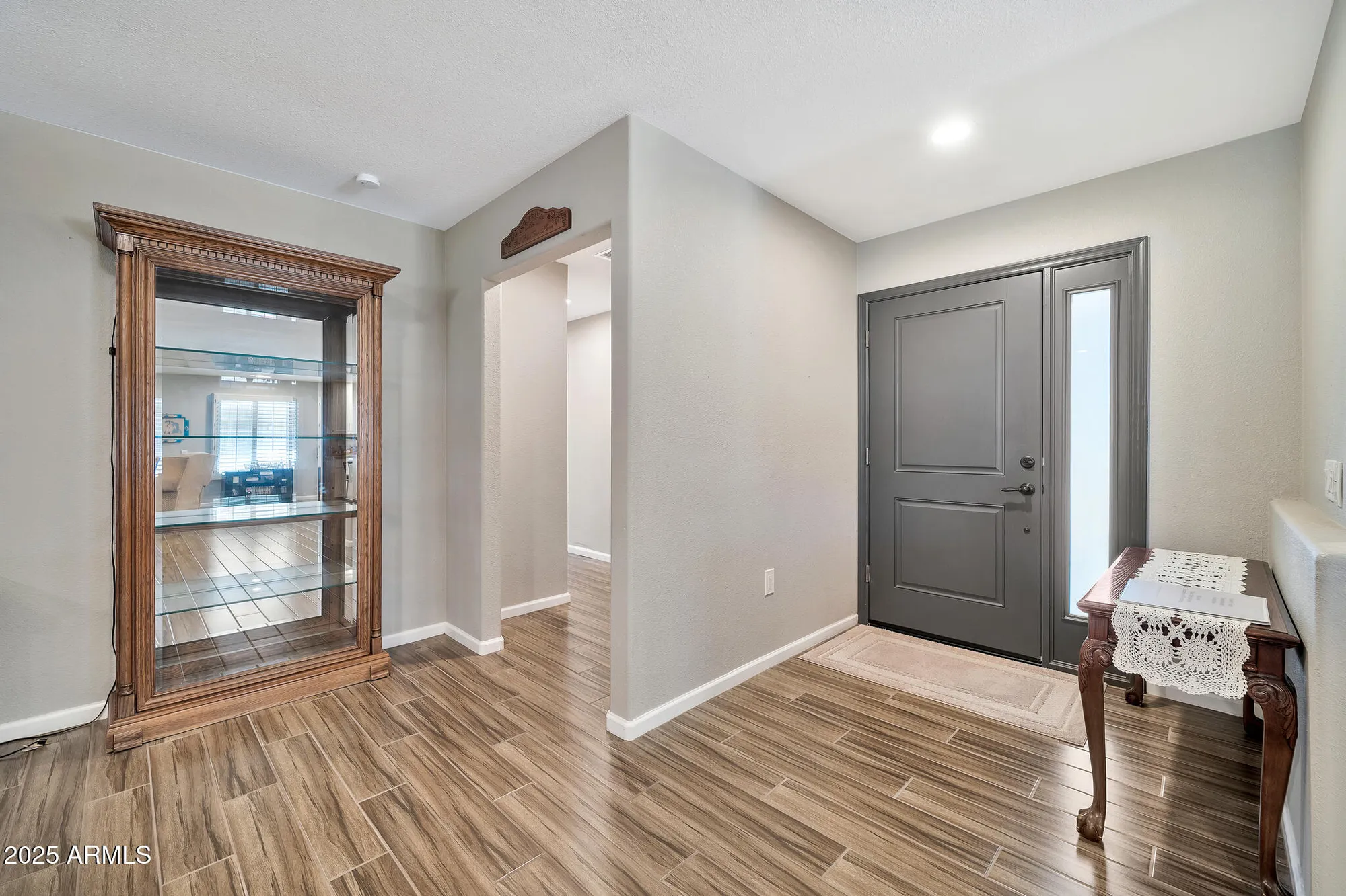 Property Slideshow image 4 of 34 | 9866 w highwood ct, Sun City, AZ, 85373