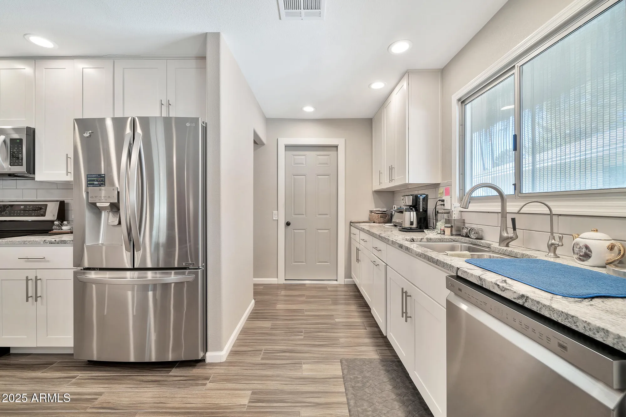 Property Slideshow image 6 of 34 | 9866 w highwood ct, Sun City, AZ, 85373