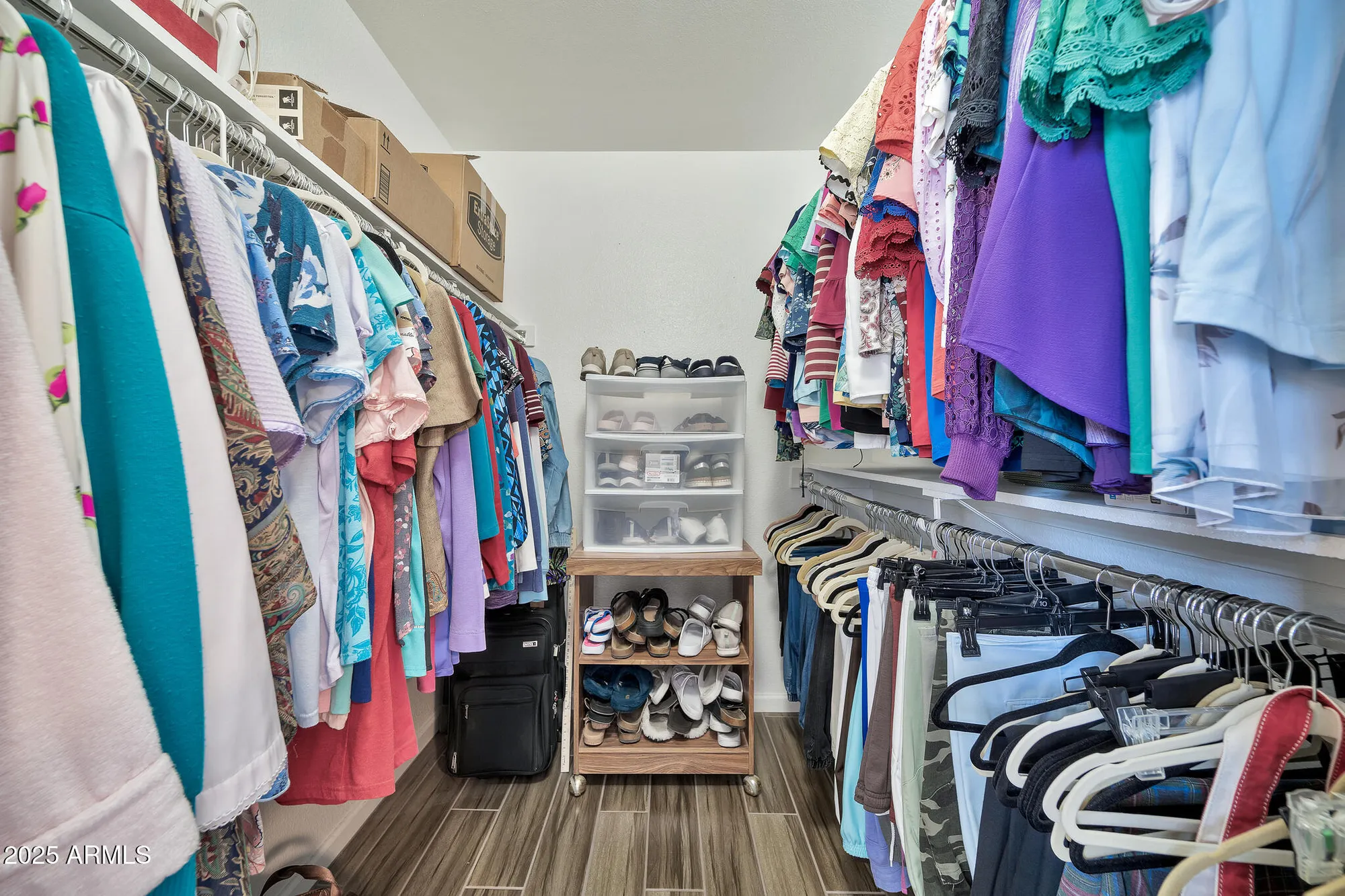 Property Slideshow image 22 of 34 | 9866 w highwood ct, Sun City, AZ, 85373