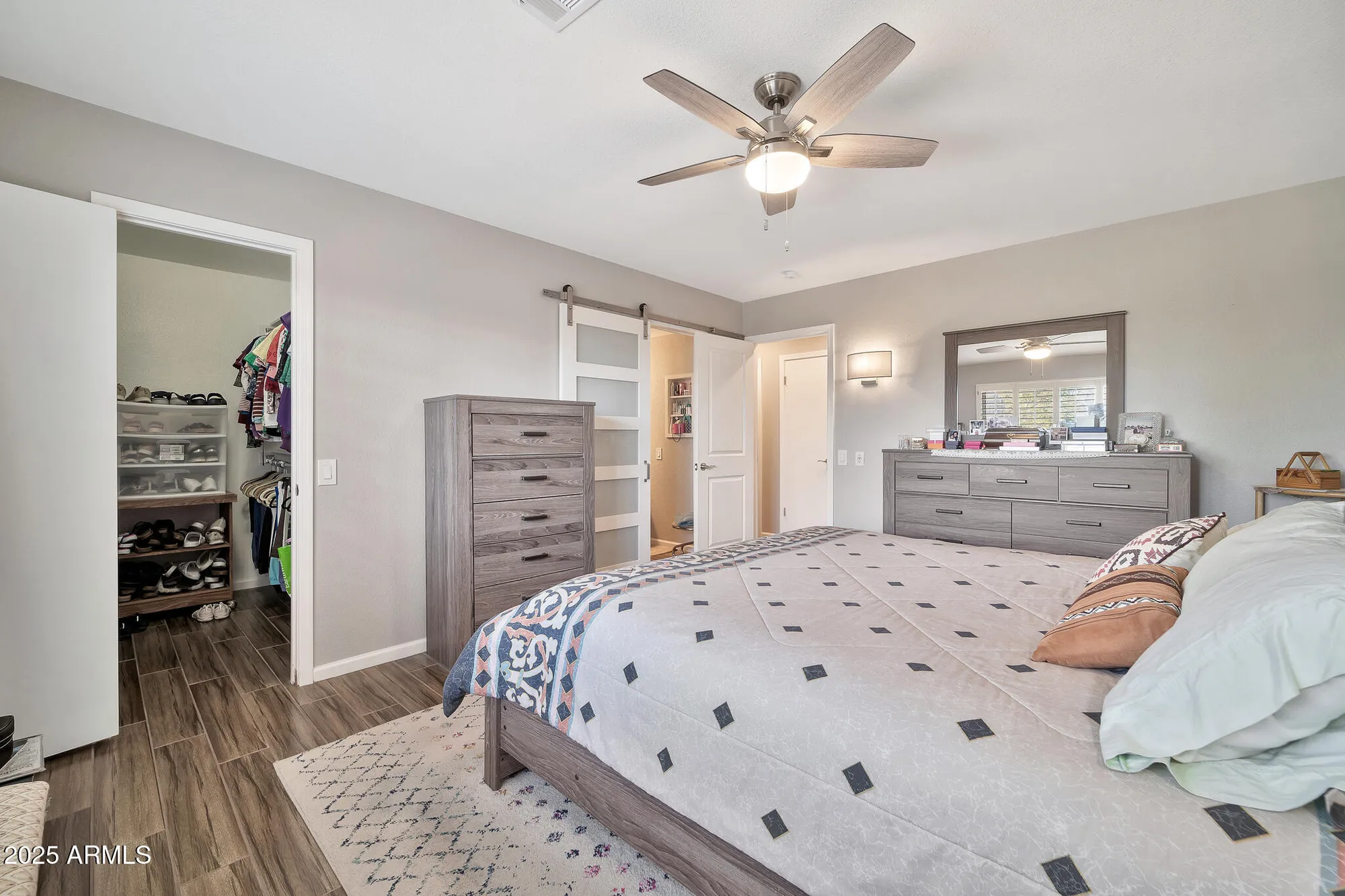 Property Slideshow image 18 of 34 | 9866 w highwood ct, Sun City, AZ, 85373