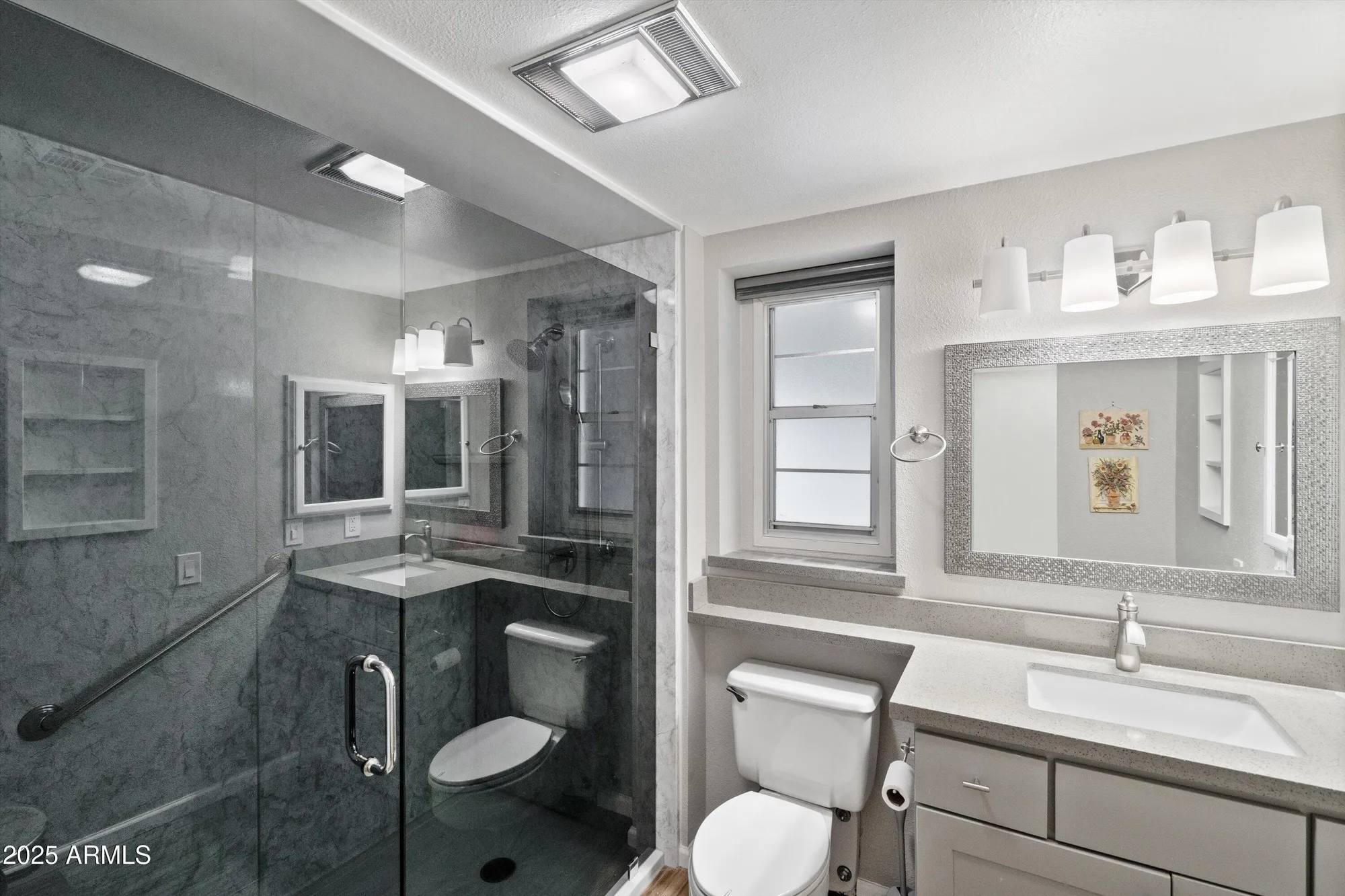 Property Slideshow image 21 of 34 | 9866 w highwood ct, Sun City, AZ, 85373