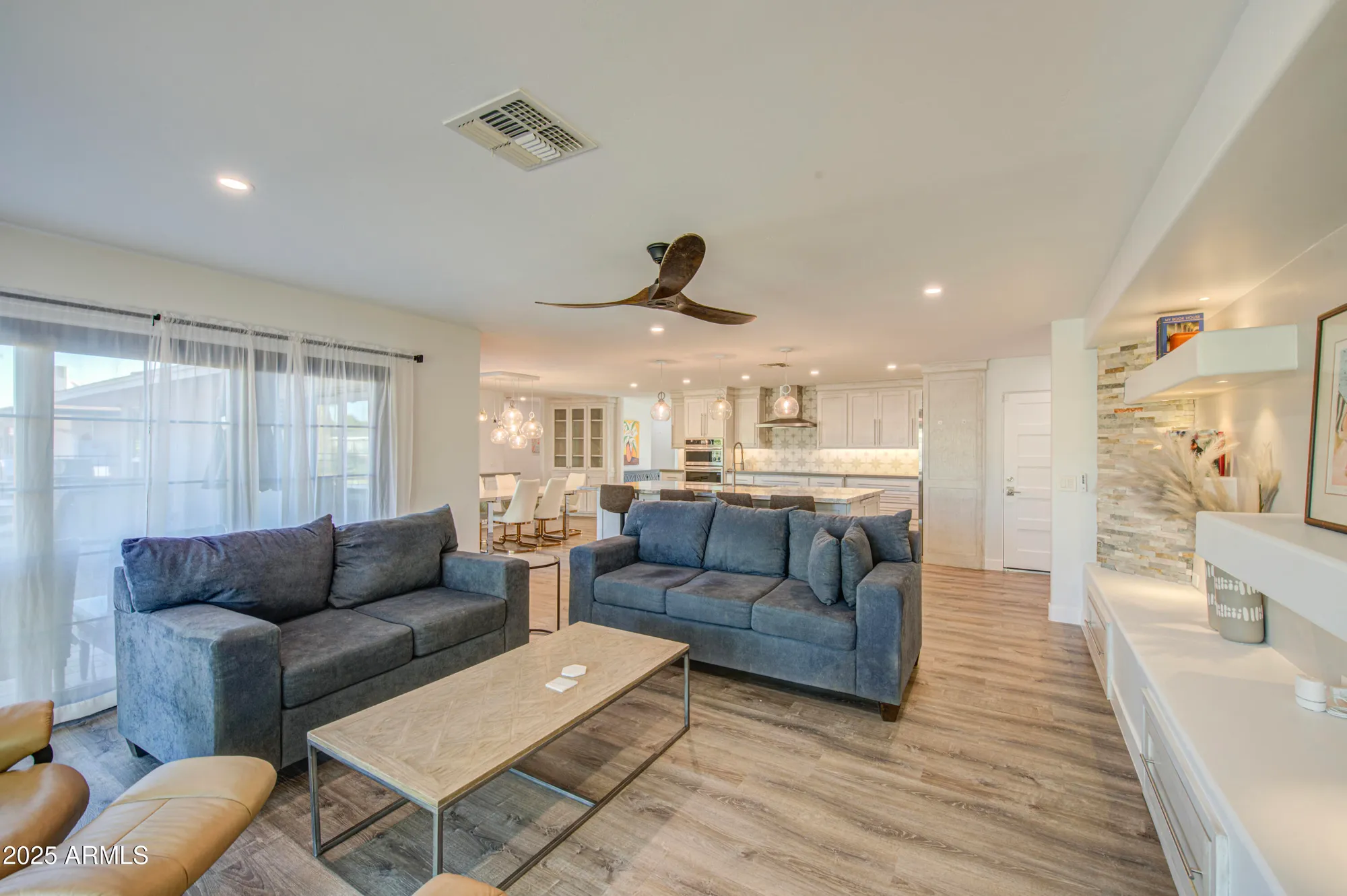 Property Slideshow image 15 of 53 | 9526 w calico dr, Sun City, AZ, 85373