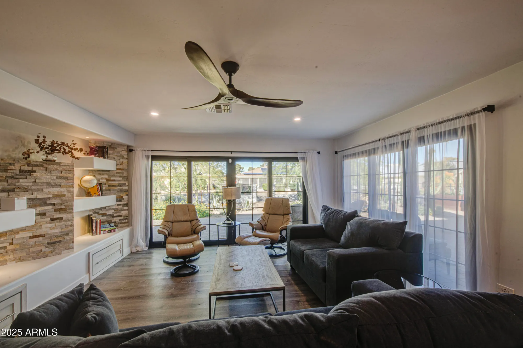 Property Slideshow image 17 of 53 | 9526 w calico dr, Sun City, AZ, 85373