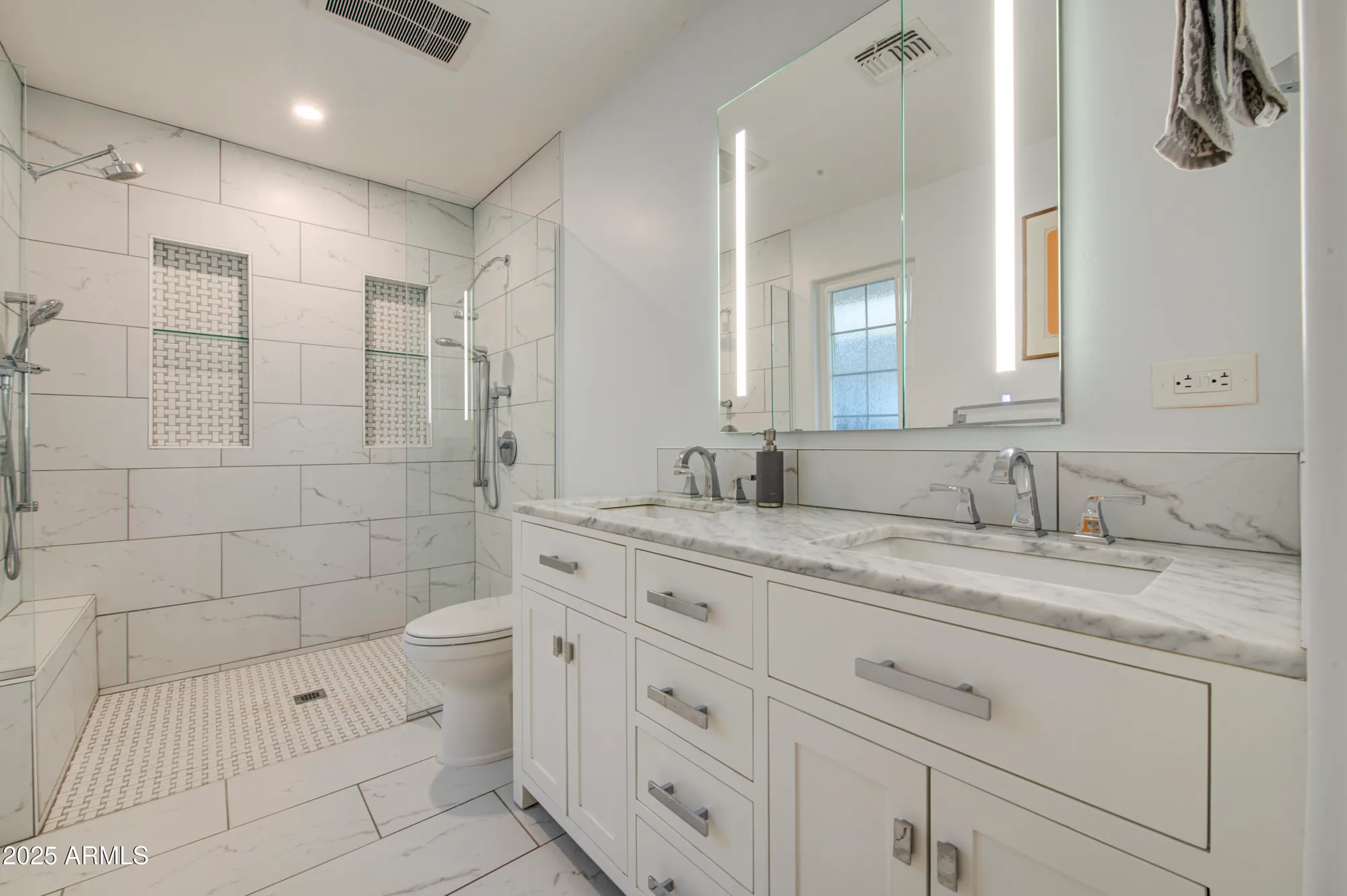 Property Slideshow image 32 of 53 | 9526 w calico dr, Sun City, AZ, 85373