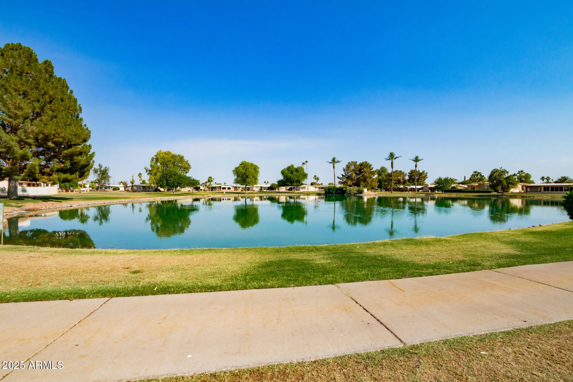 Property Slideshow image 53 of 66 | 9422 e lakeside dr, Sun Lakes, AZ, 85248