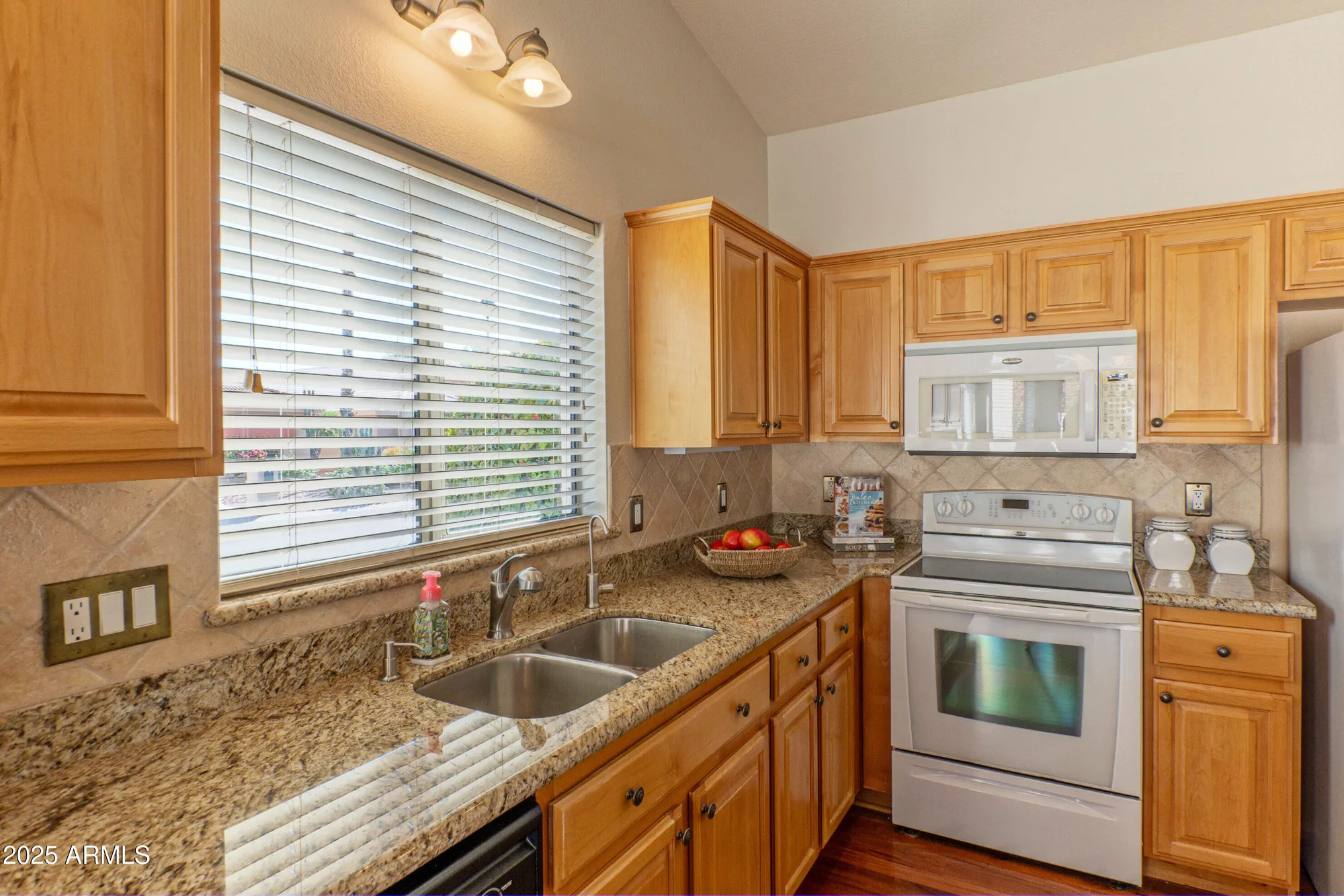 Property Slideshow image 11 of 21 | 14676 w monterey way, Goodyear, AZ, 85395