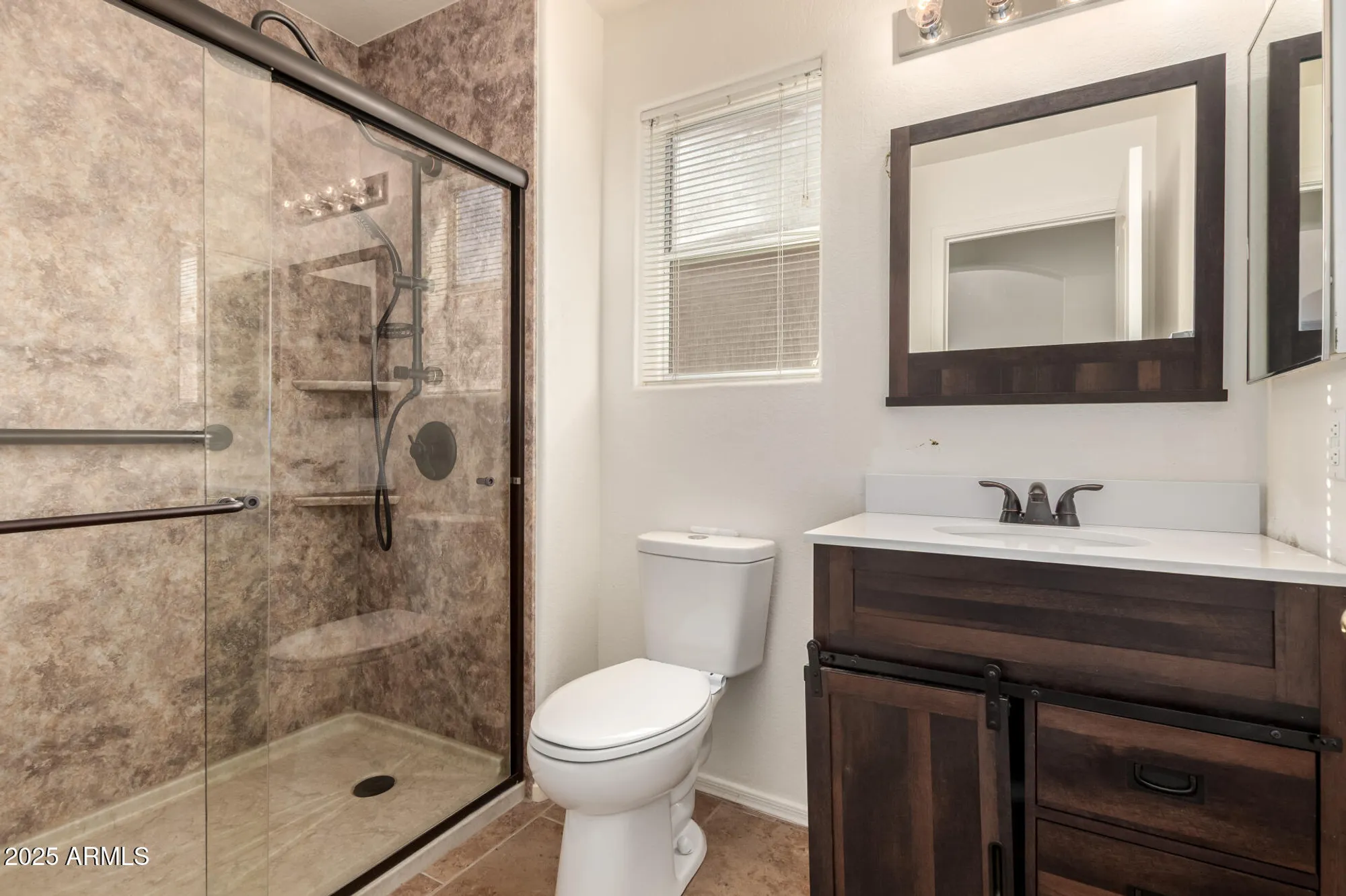 Property Slideshow image 15 of 22 | 1475 e riviera dr, Chandler, AZ, 85249