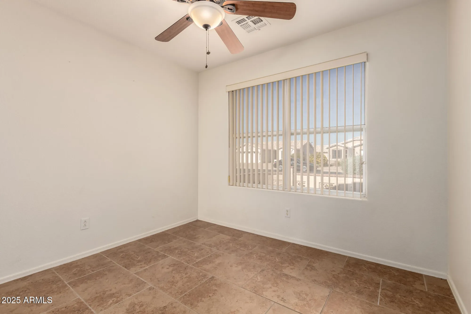 Property Slideshow image 13 of 22 | 1475 e riviera dr, Chandler, AZ, 85249