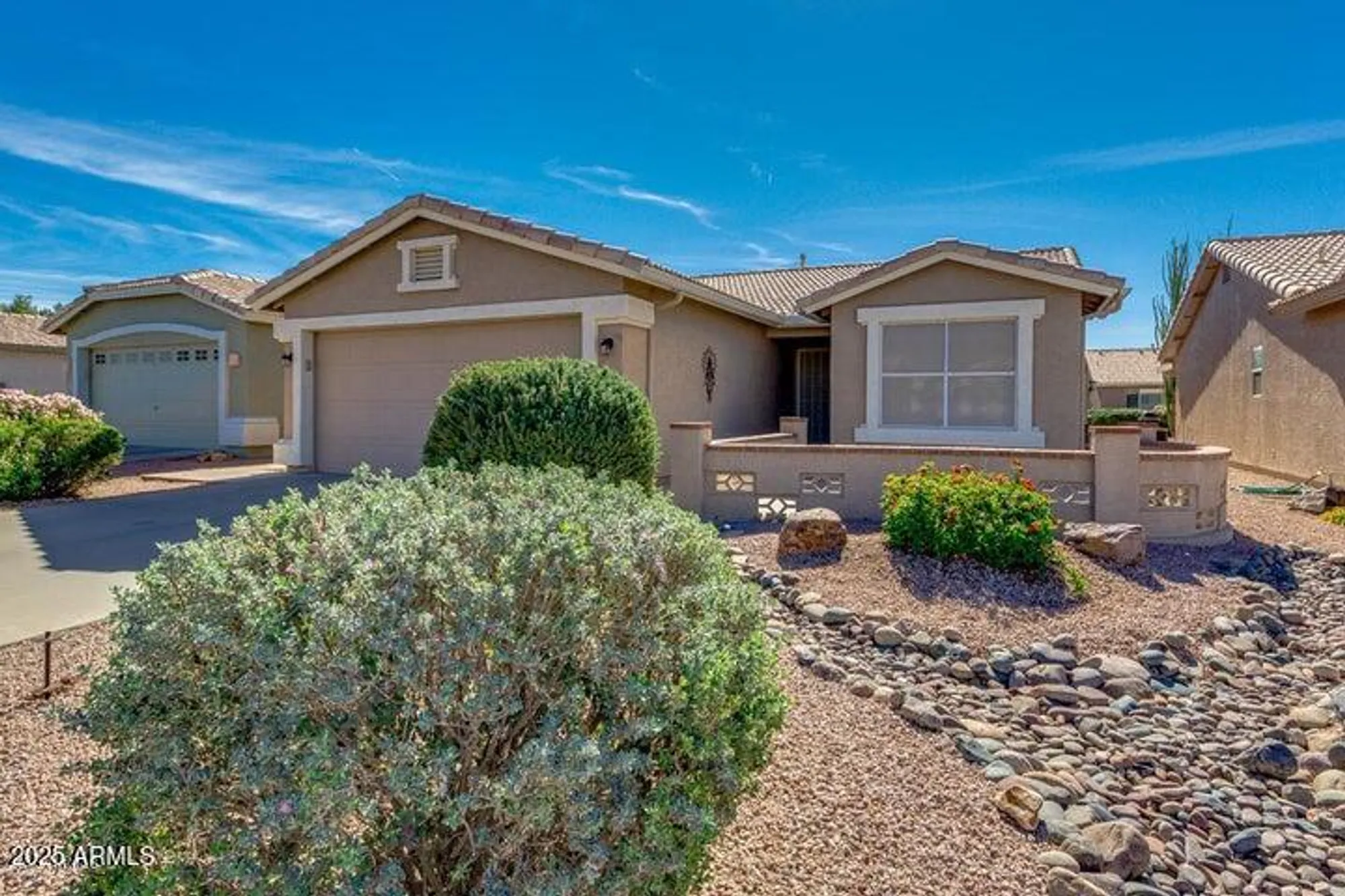 Property Slideshow image 2 of 22 | 1475 e riviera dr, Chandler, AZ, 85249
