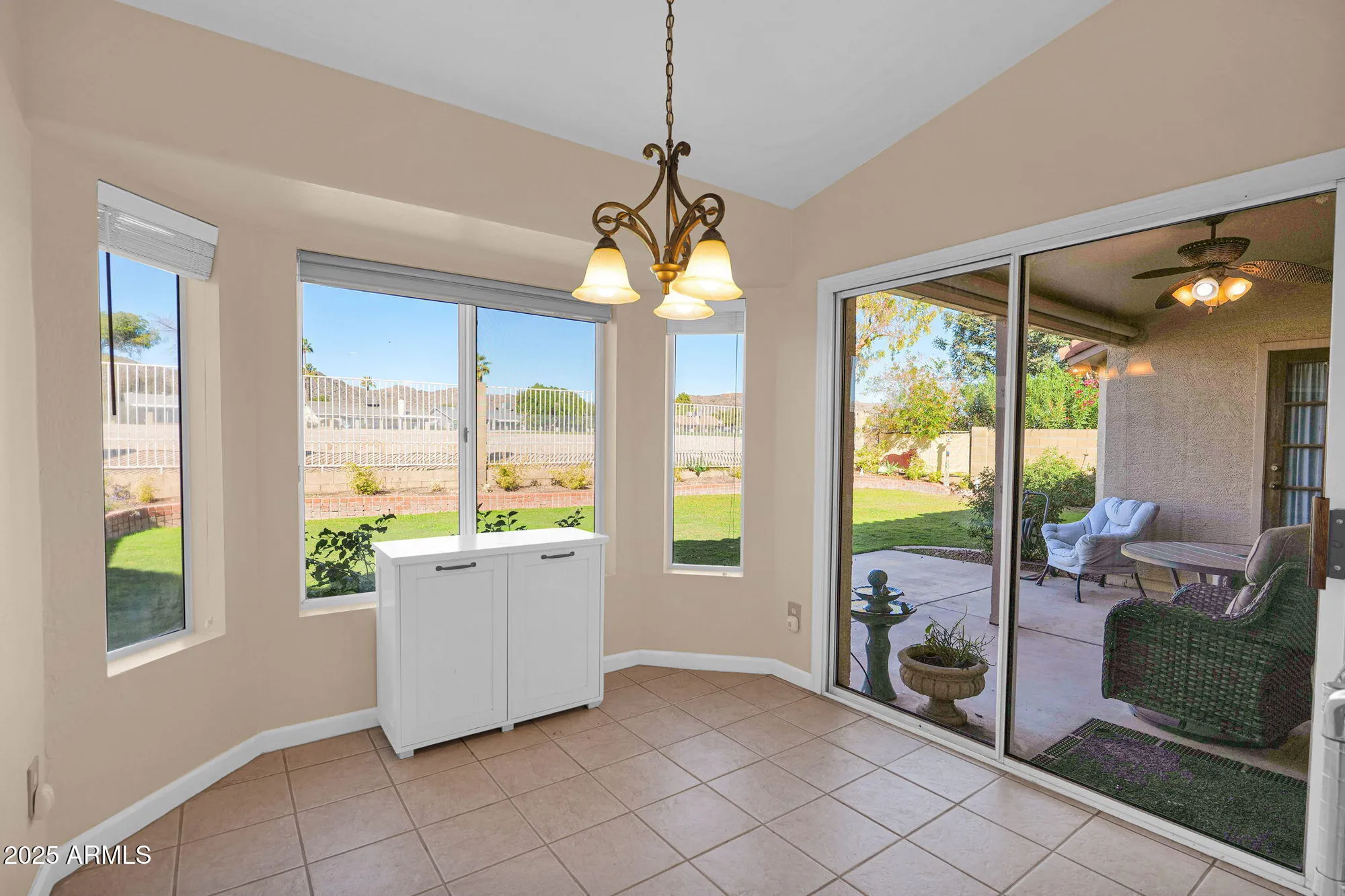 Property Slideshow image 15 of 52 | 11420 s 44th st, Phoenix, AZ, 85044