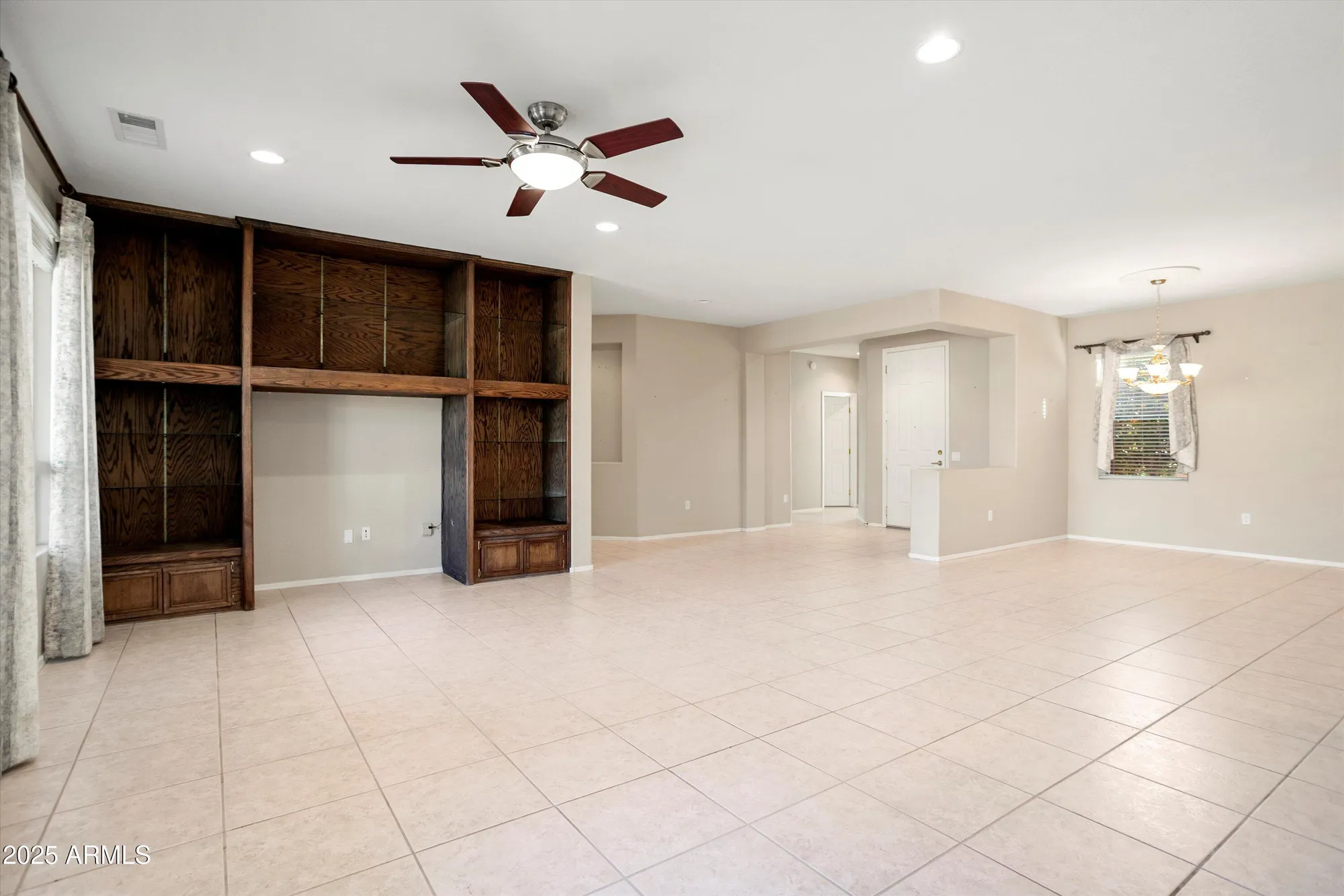 Property Slideshow image 8 of 36 | 19722 n regents park dr, Surprise, AZ, 85387